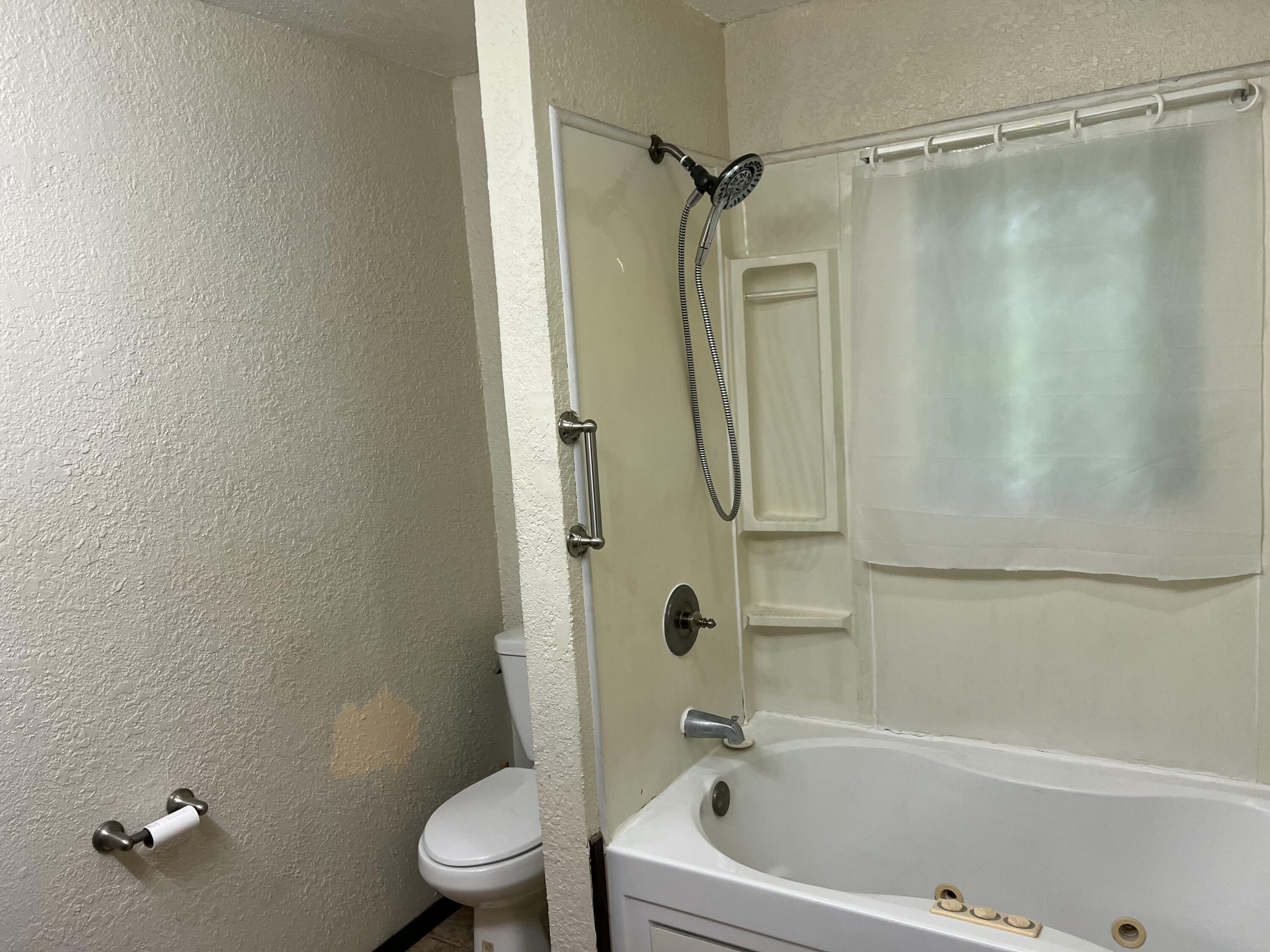 101 West Pennsylvania Avenue Property Photo 5