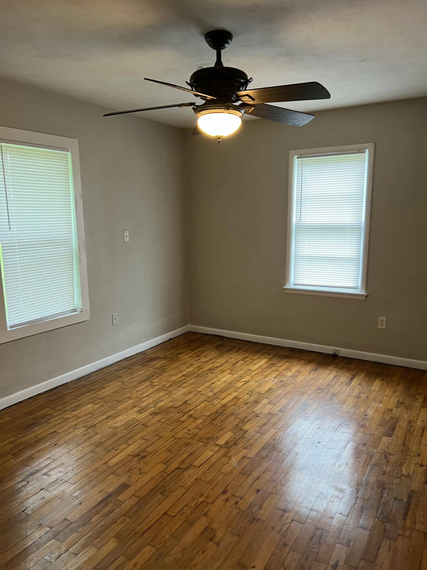 101 West Pennsylvania Avenue Property Photo 6