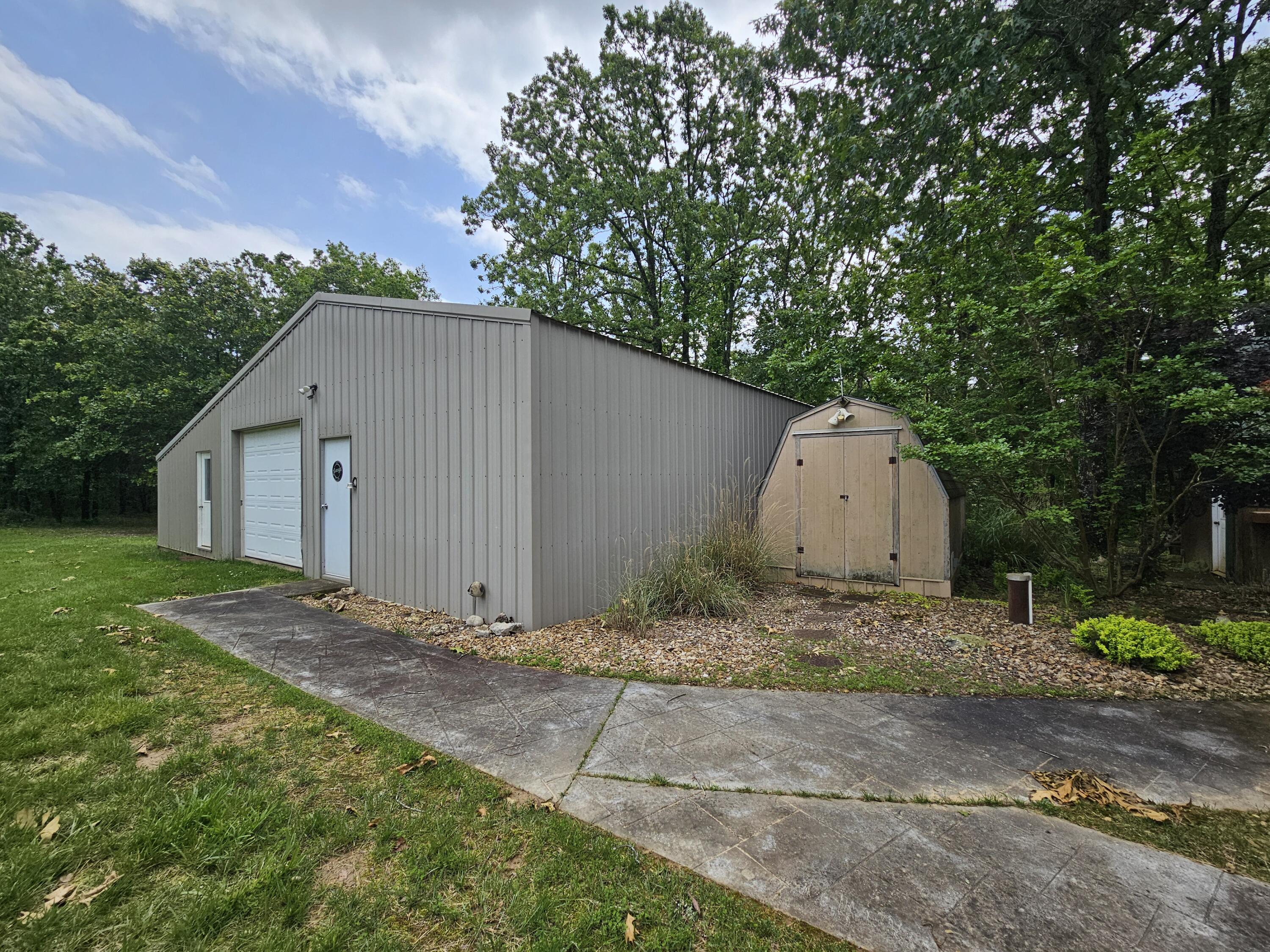 9726 County Road 8530 Property Photo 6