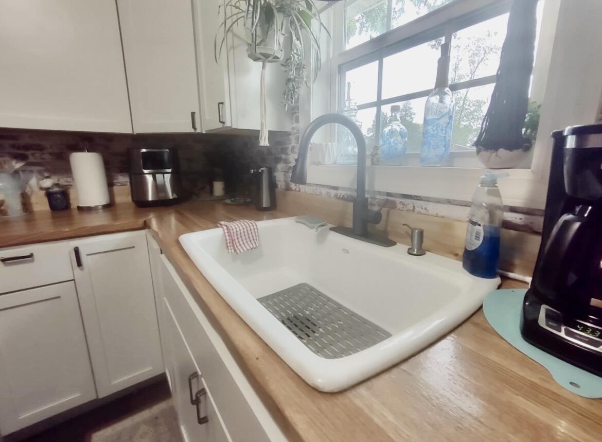 160 Clark Street Property Photo 17