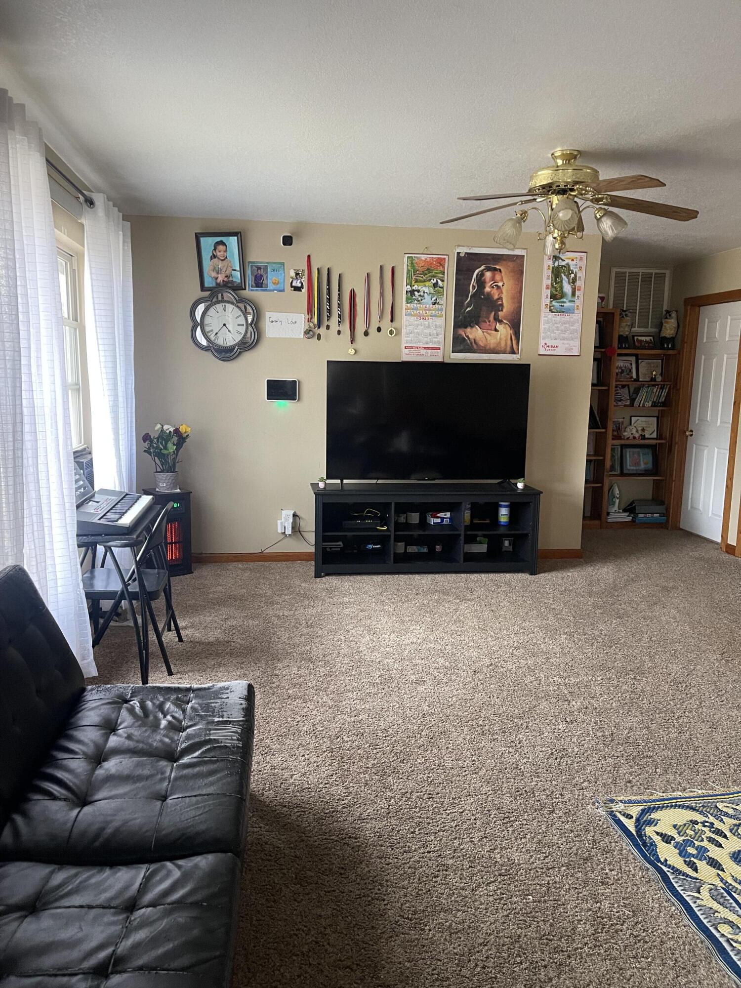 24677 Farm Road 1060 Property Photo 13