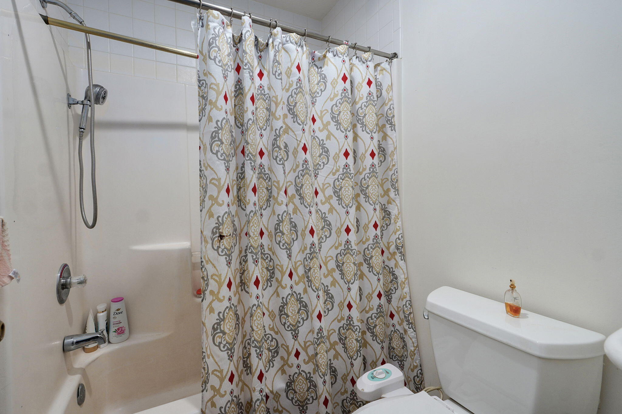 2852 South Pinehurst Avenue Property Photo 16