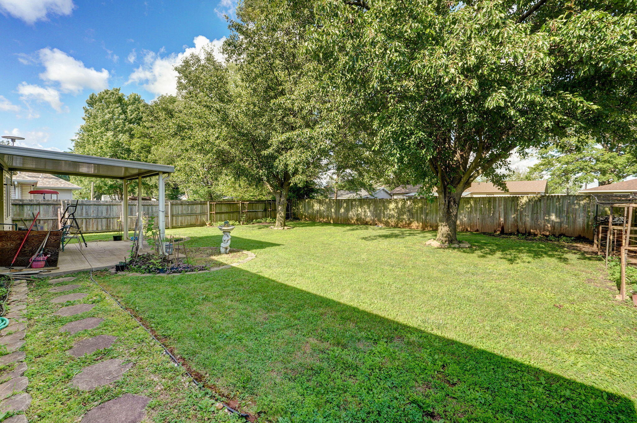 2852 South Pinehurst Avenue Property Photo 22
