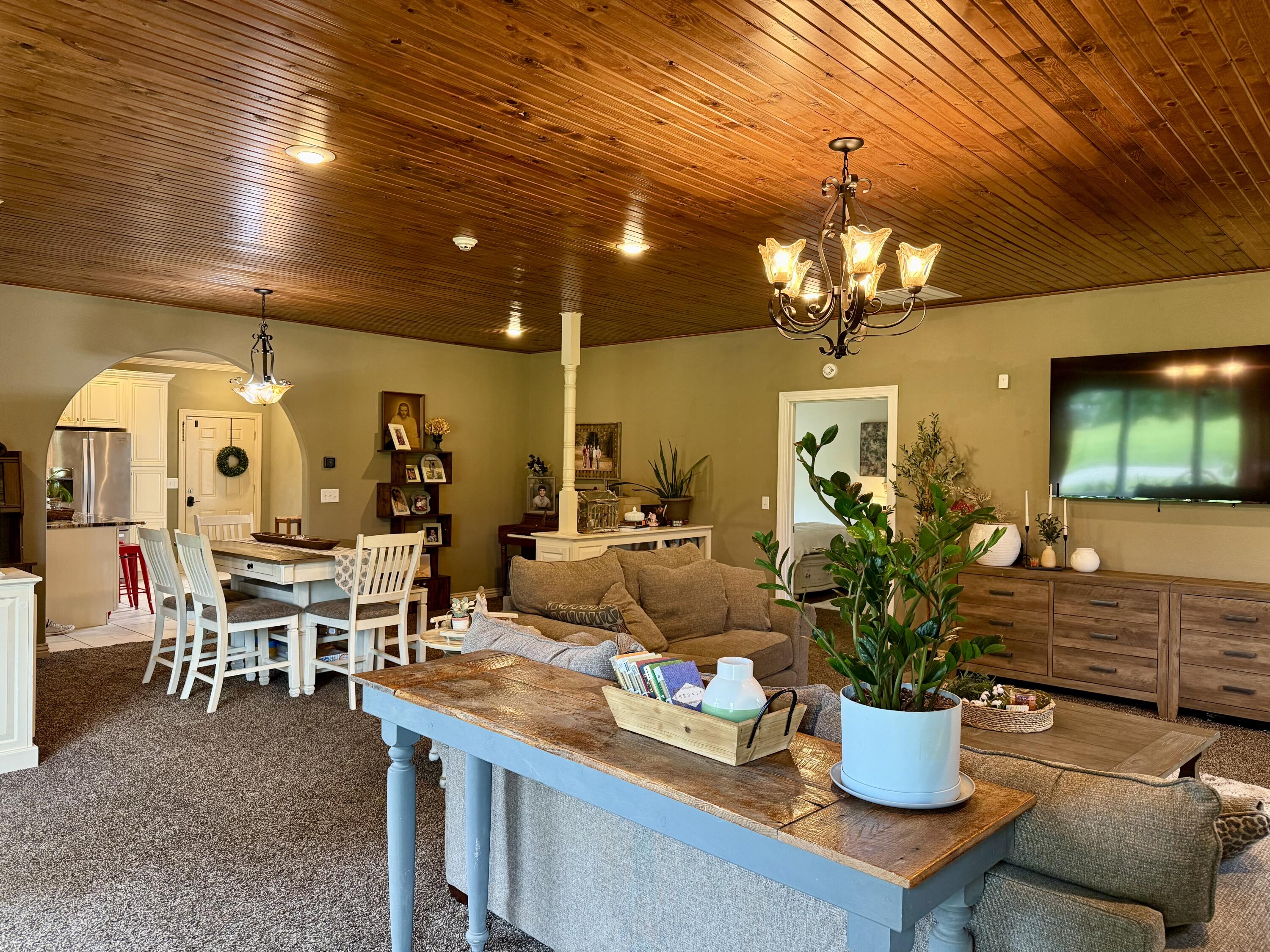 17981 Hottell Springs Road Property Photo 6