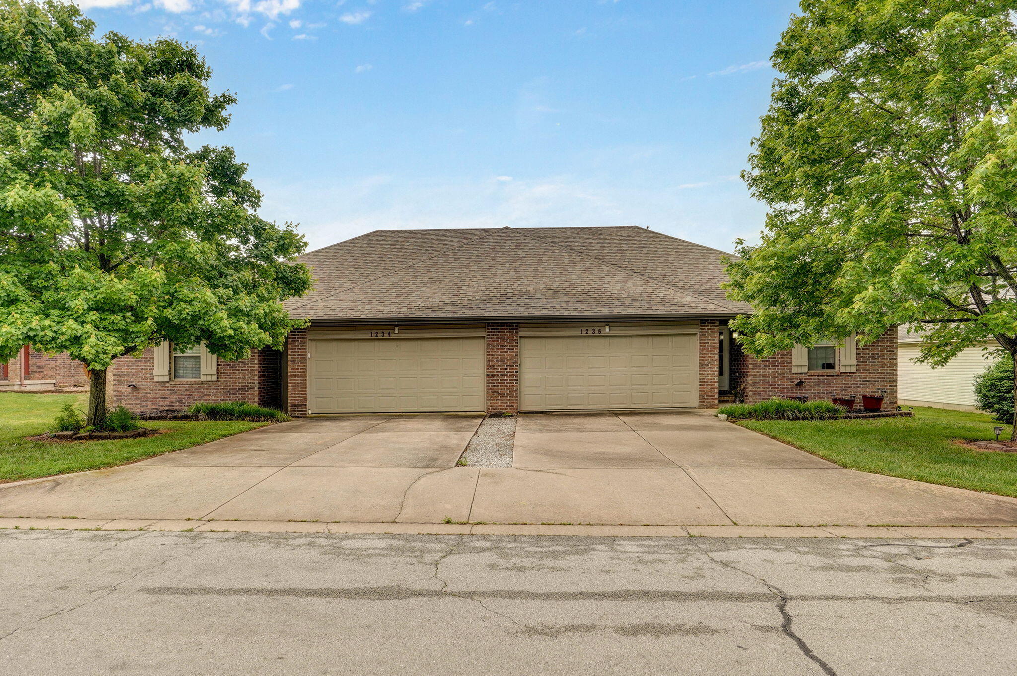 1234 1236 Vintage Lane