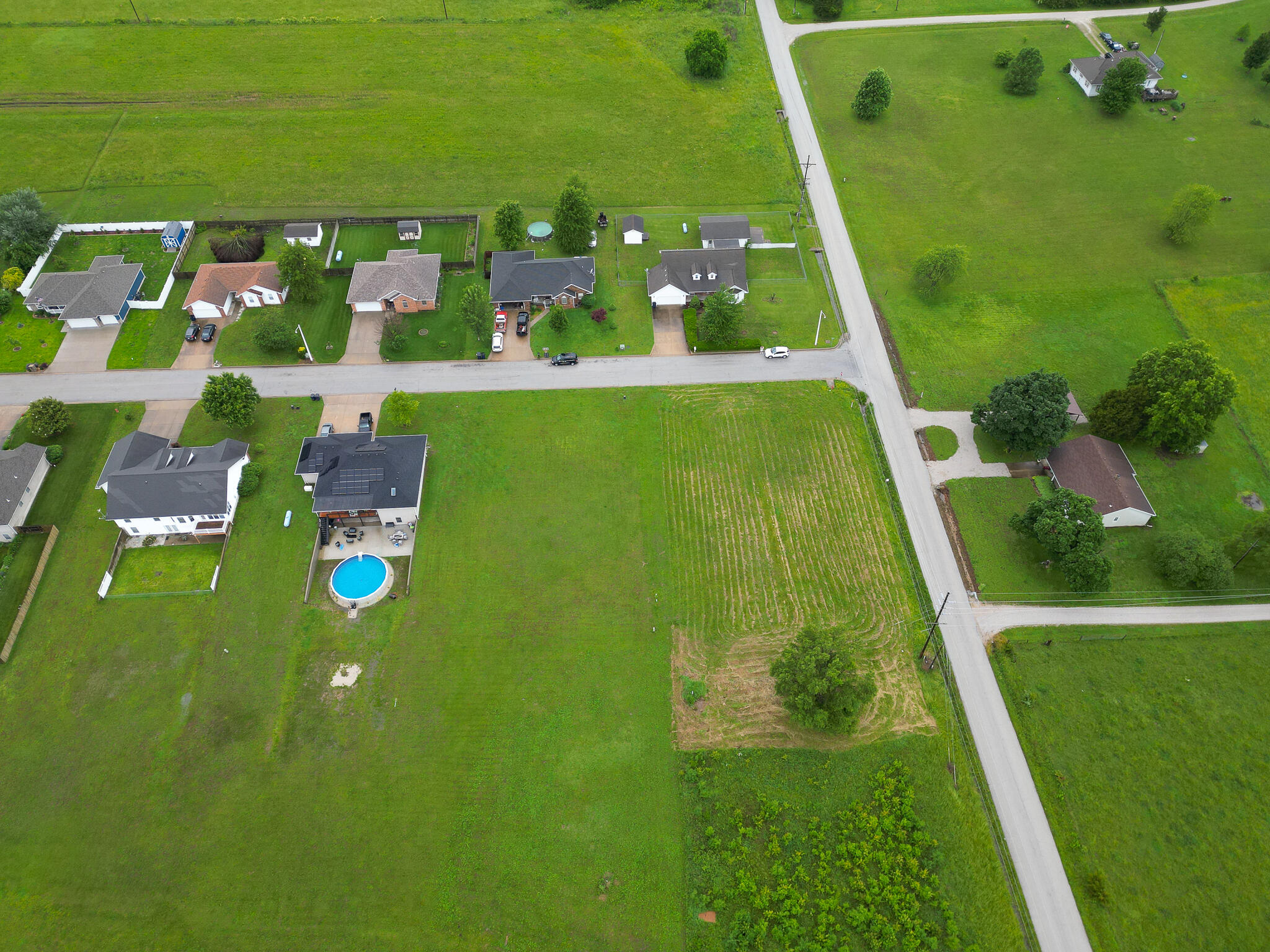 000 Holly Drive Property Photo 8