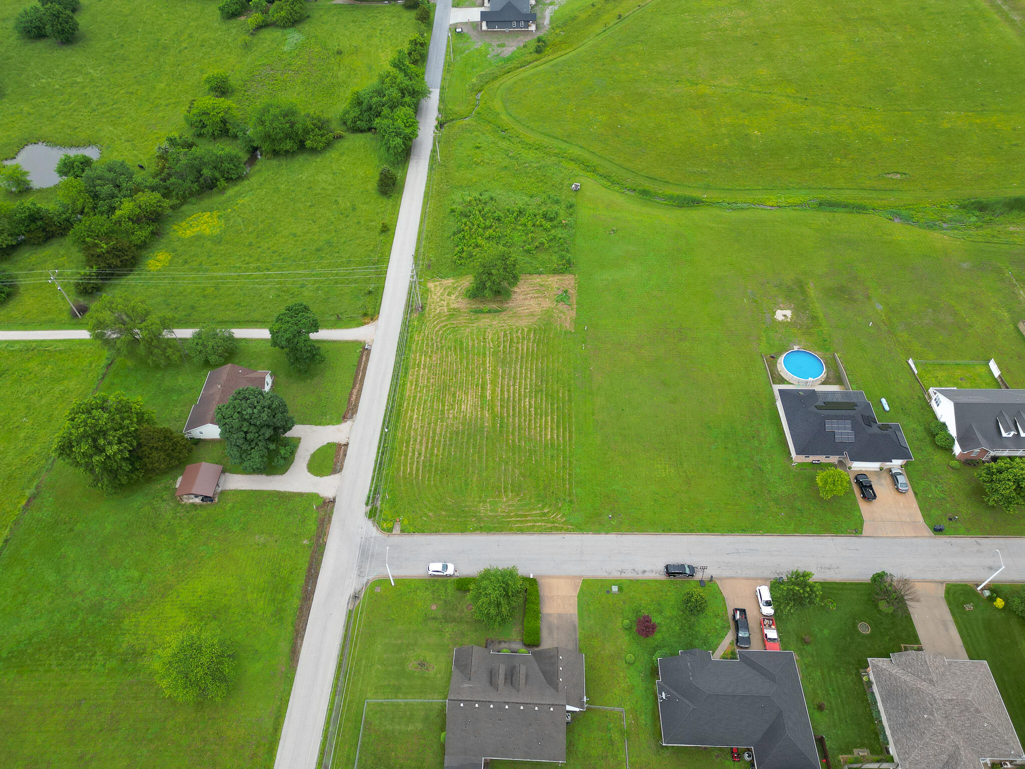 000 Holly Drive Property Photo 9