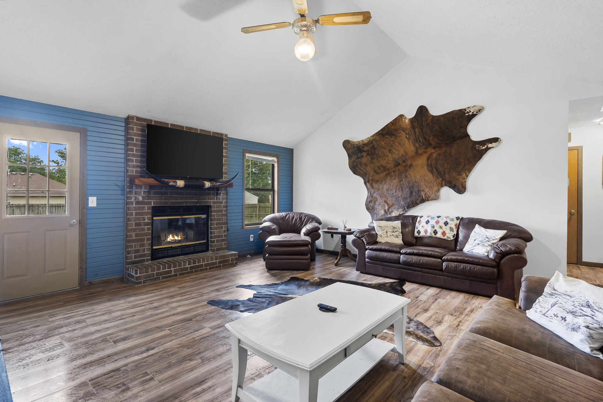 2112 South Golden Avenue Property Photo 6