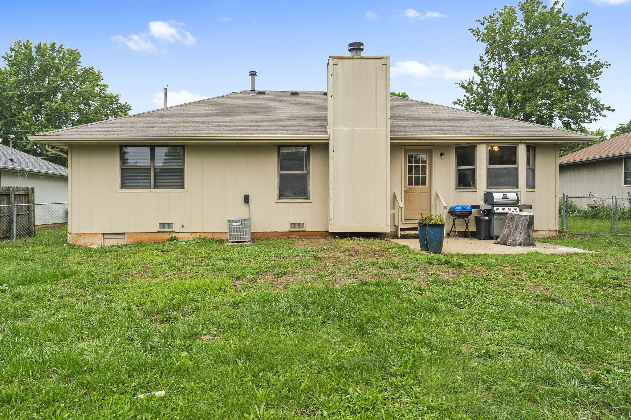 2112 South Golden Avenue Property Photo 23