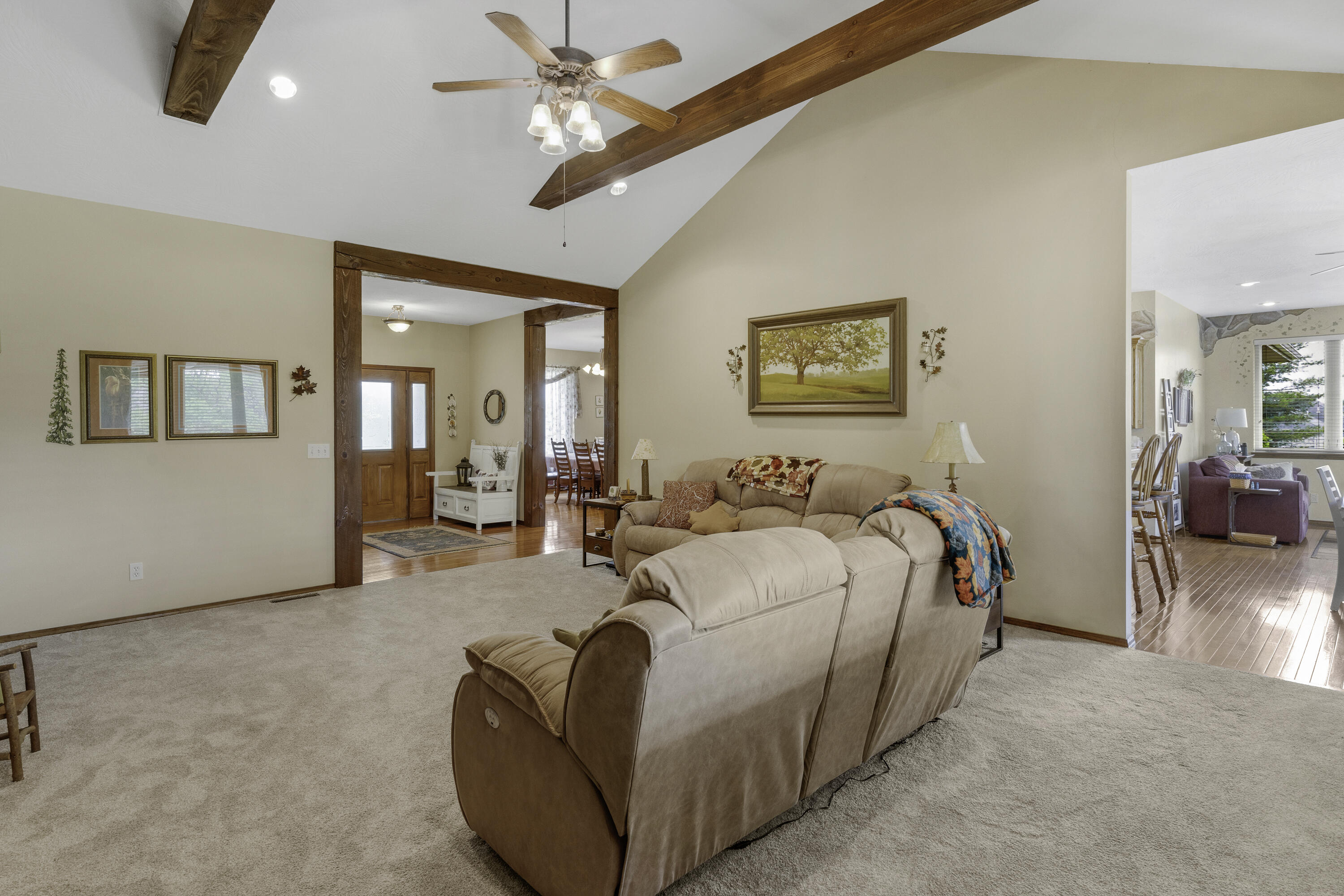 5731 North Willow Road Property Photo 12
