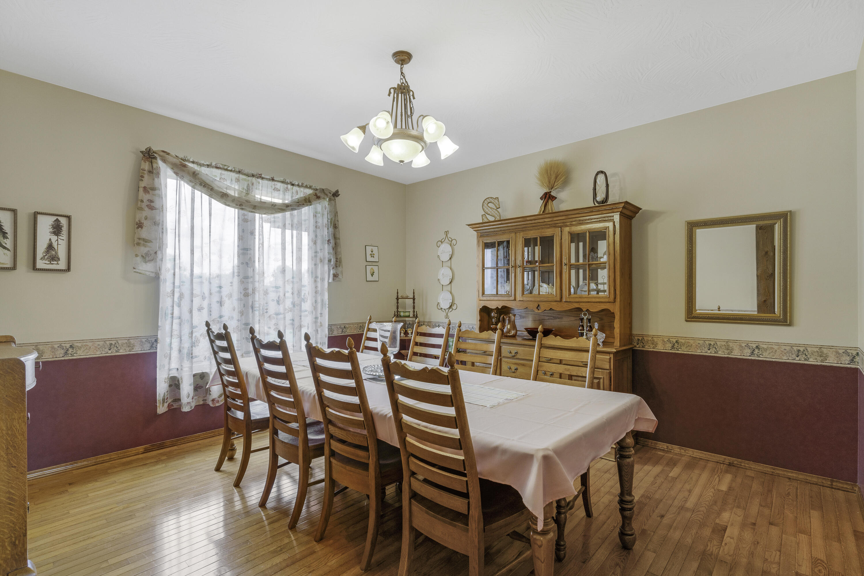 5731 North Willow Road Property Photo 15