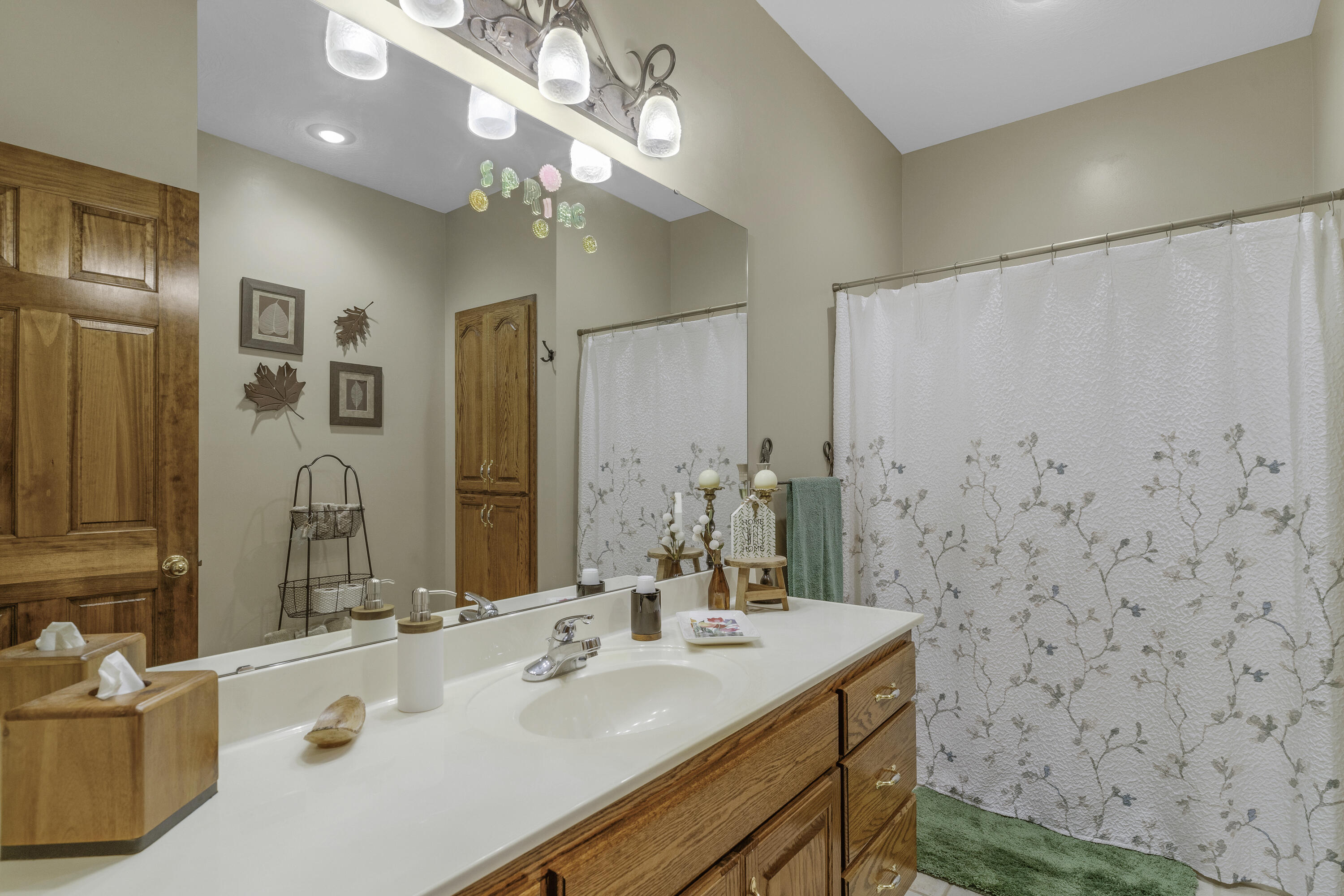 5731 North Willow Road Property Photo 40