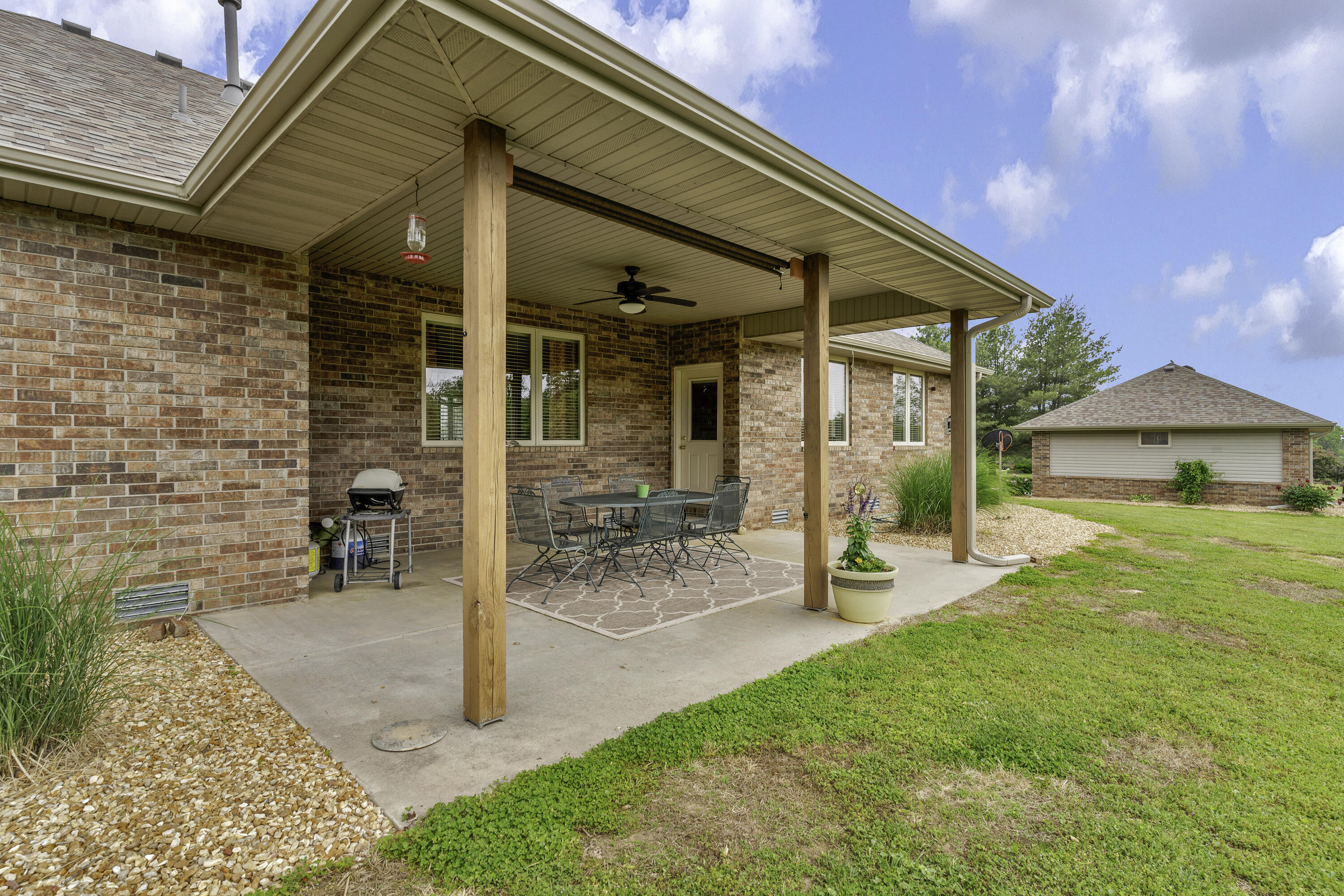 5731 North Willow Road Property Photo 44