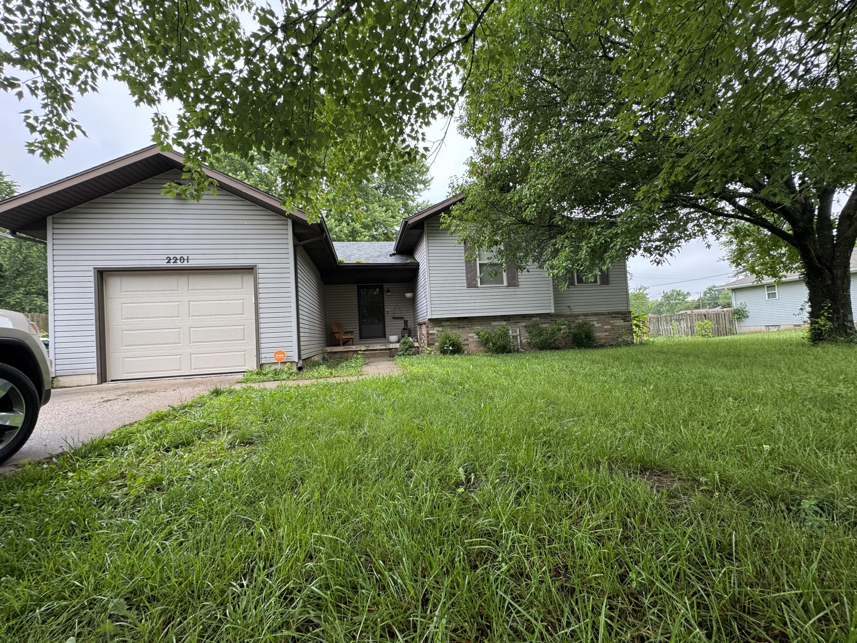 2201 South 14th Street Property Photo 1