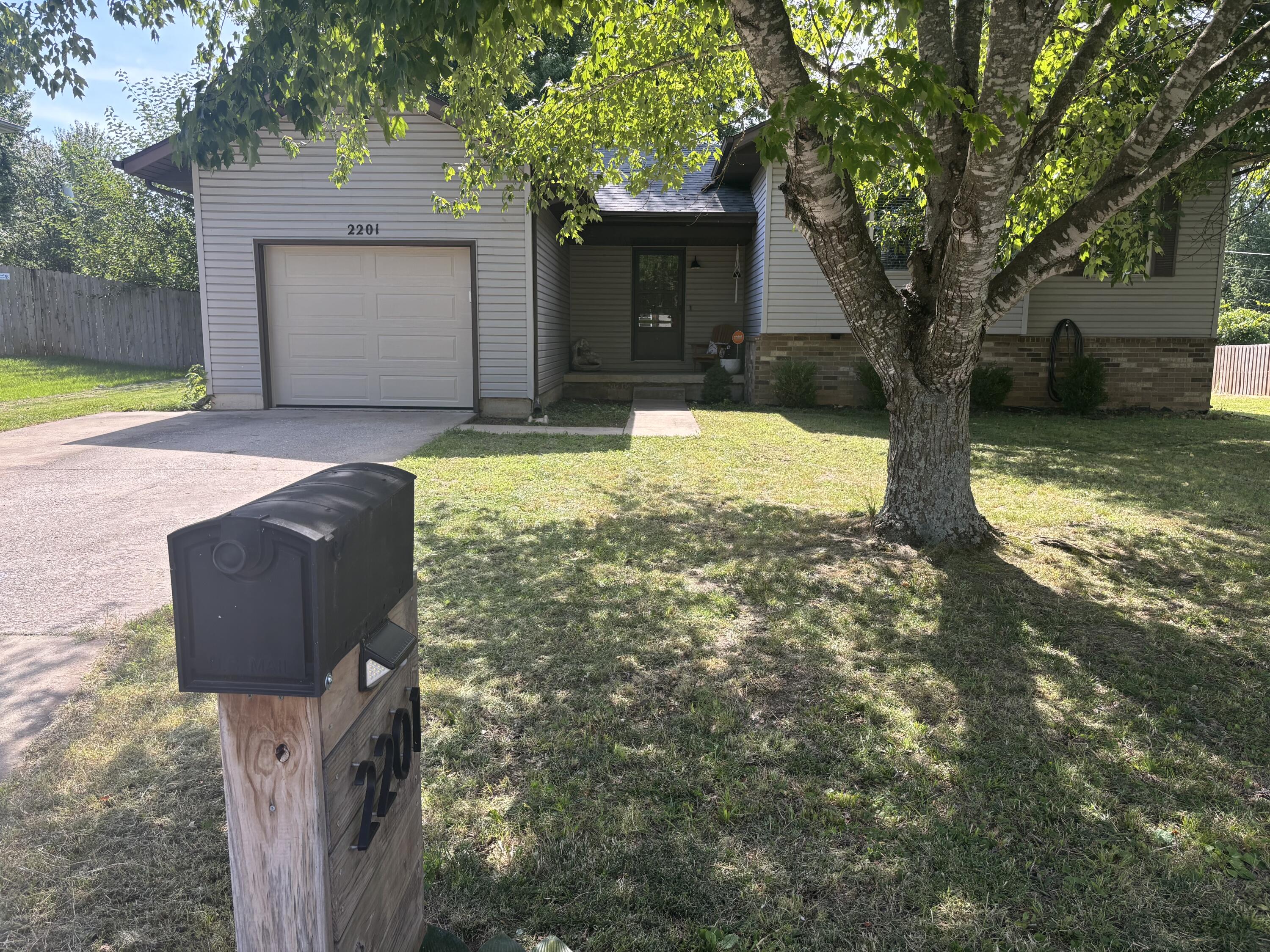 2201 South 14th Street Property Photo 1