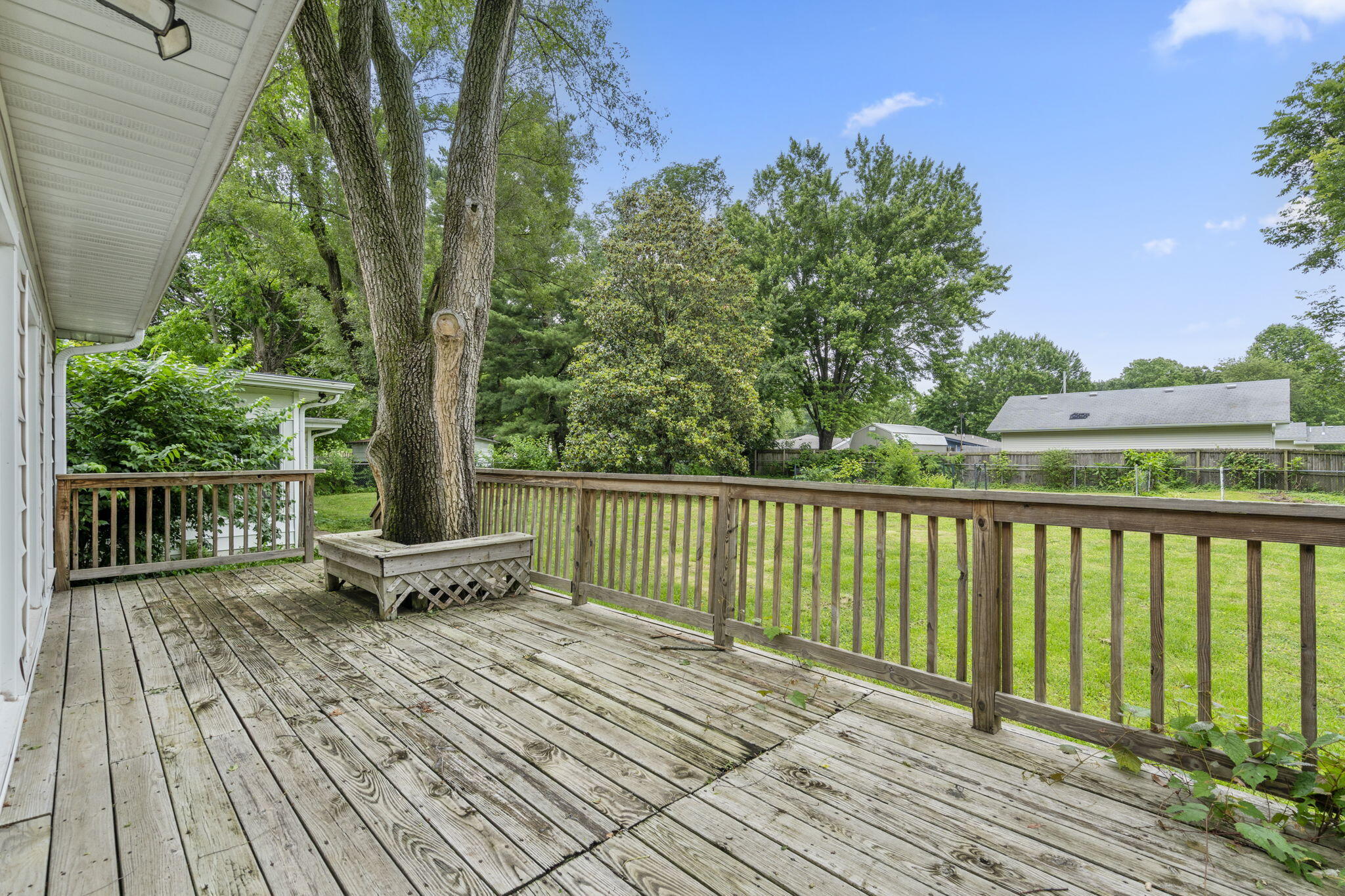 716 South Broadview Drive Property Photo 18