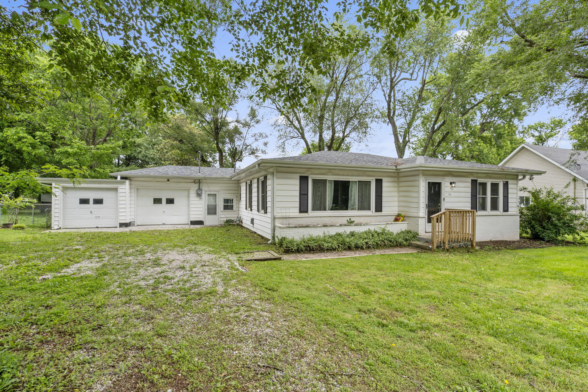 716 South Broadview Drive Property Photo 23