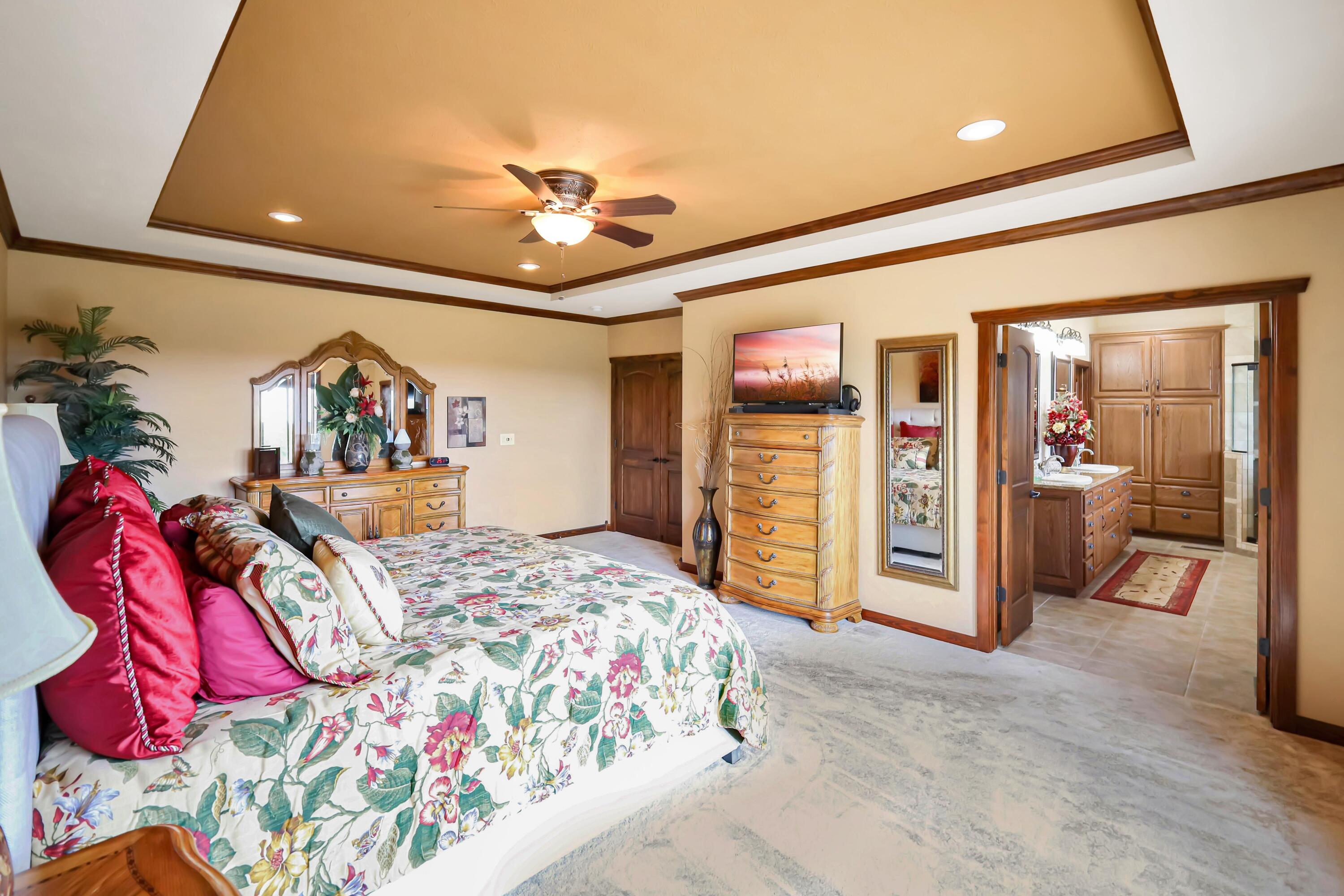 1575 Woodhaven Drive Property Photo 16