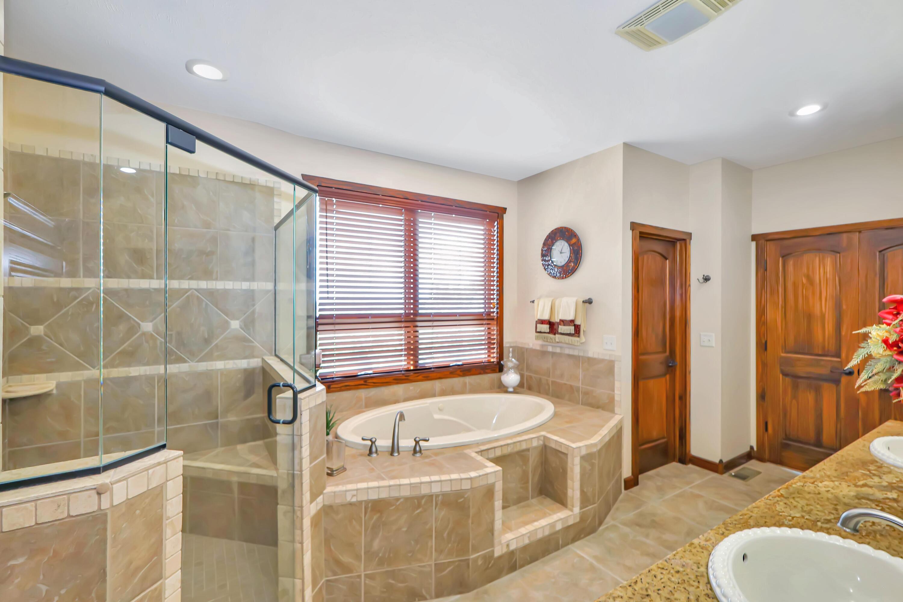 1575 Woodhaven Drive Property Photo 19