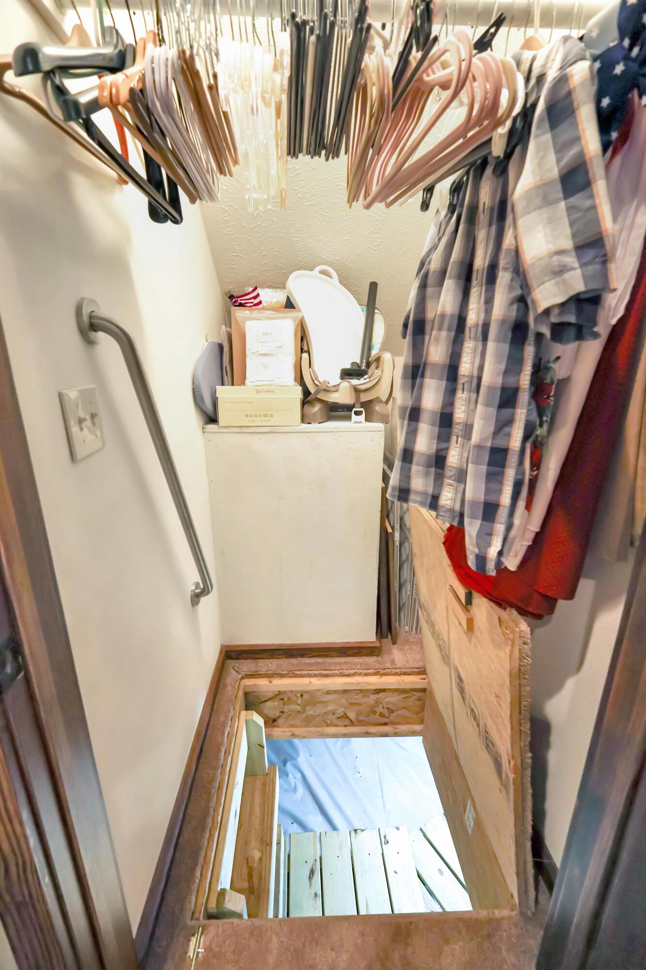1575 Woodhaven Drive Property Photo 21