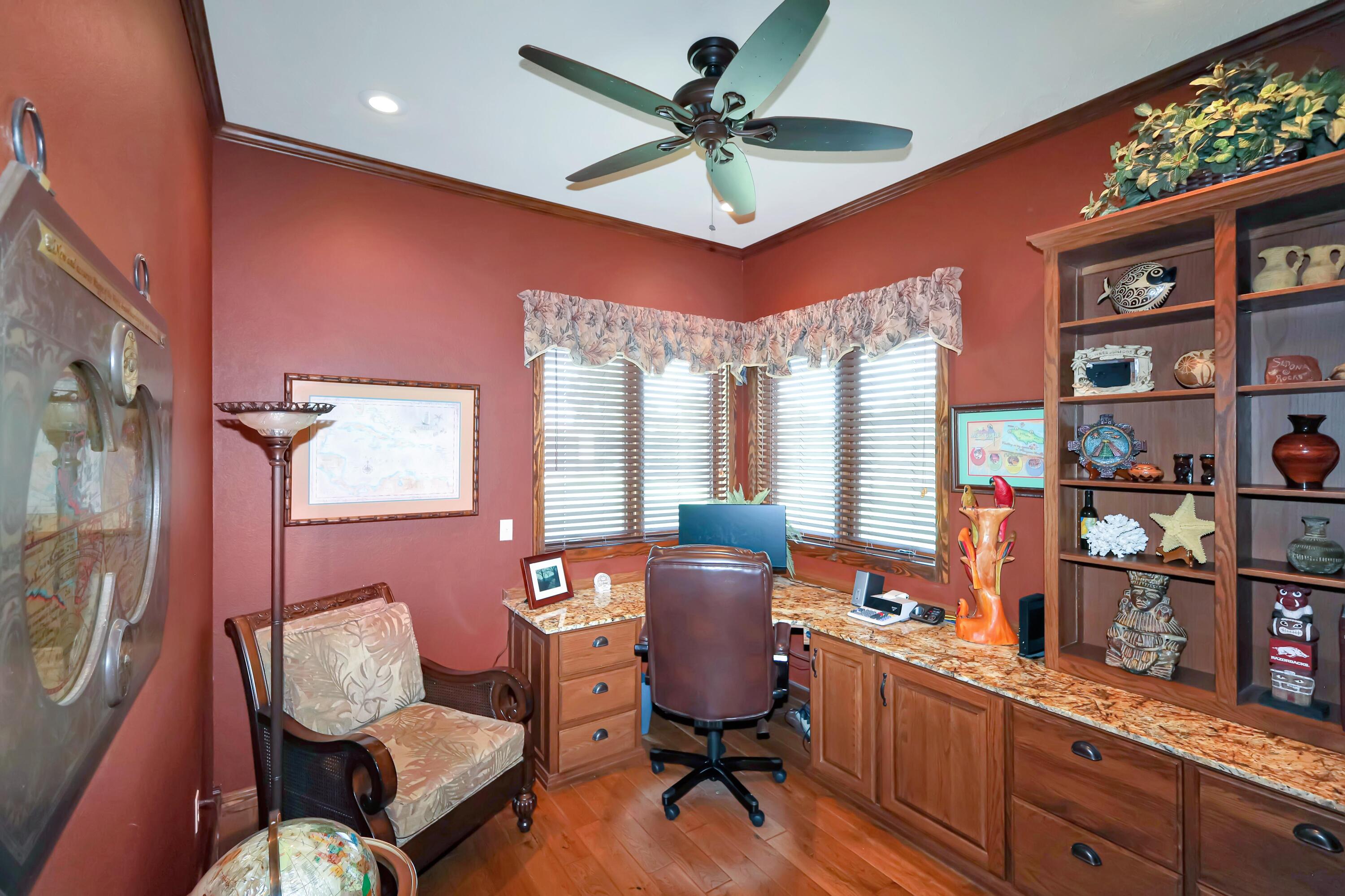 1575 Woodhaven Drive Property Photo 23
