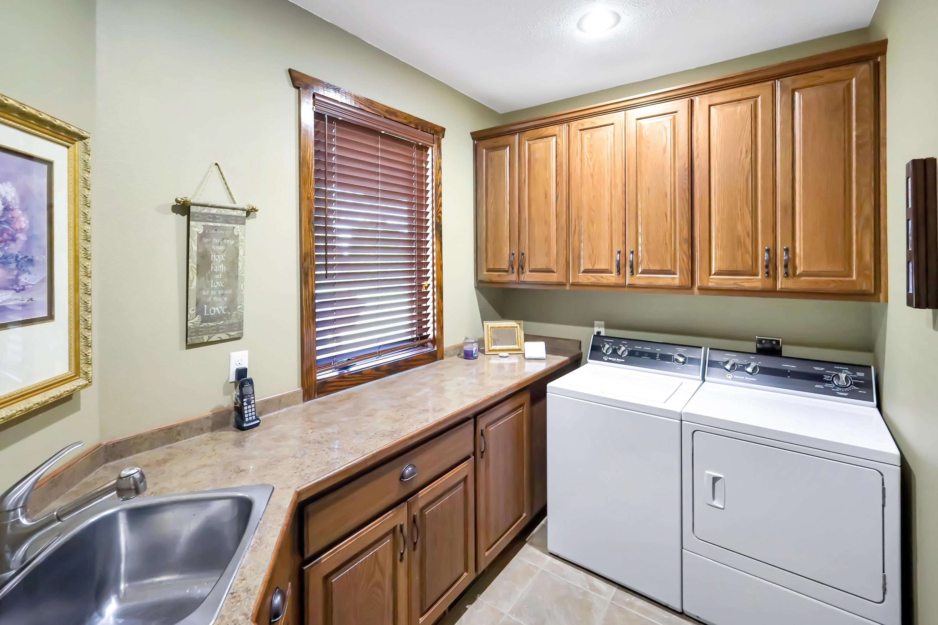 1575 Woodhaven Drive Property Photo 24