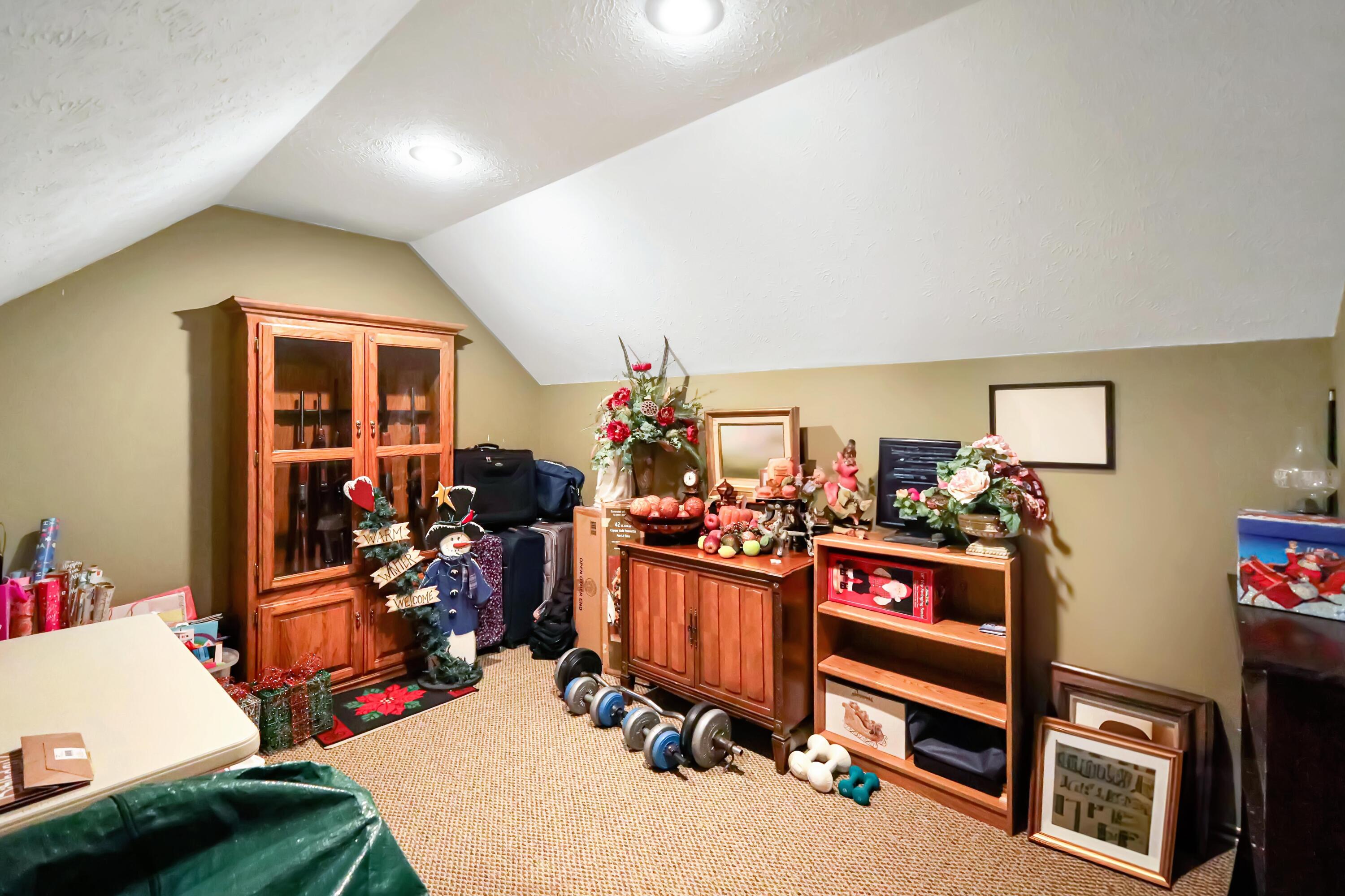 1575 Woodhaven Drive Property Photo 28