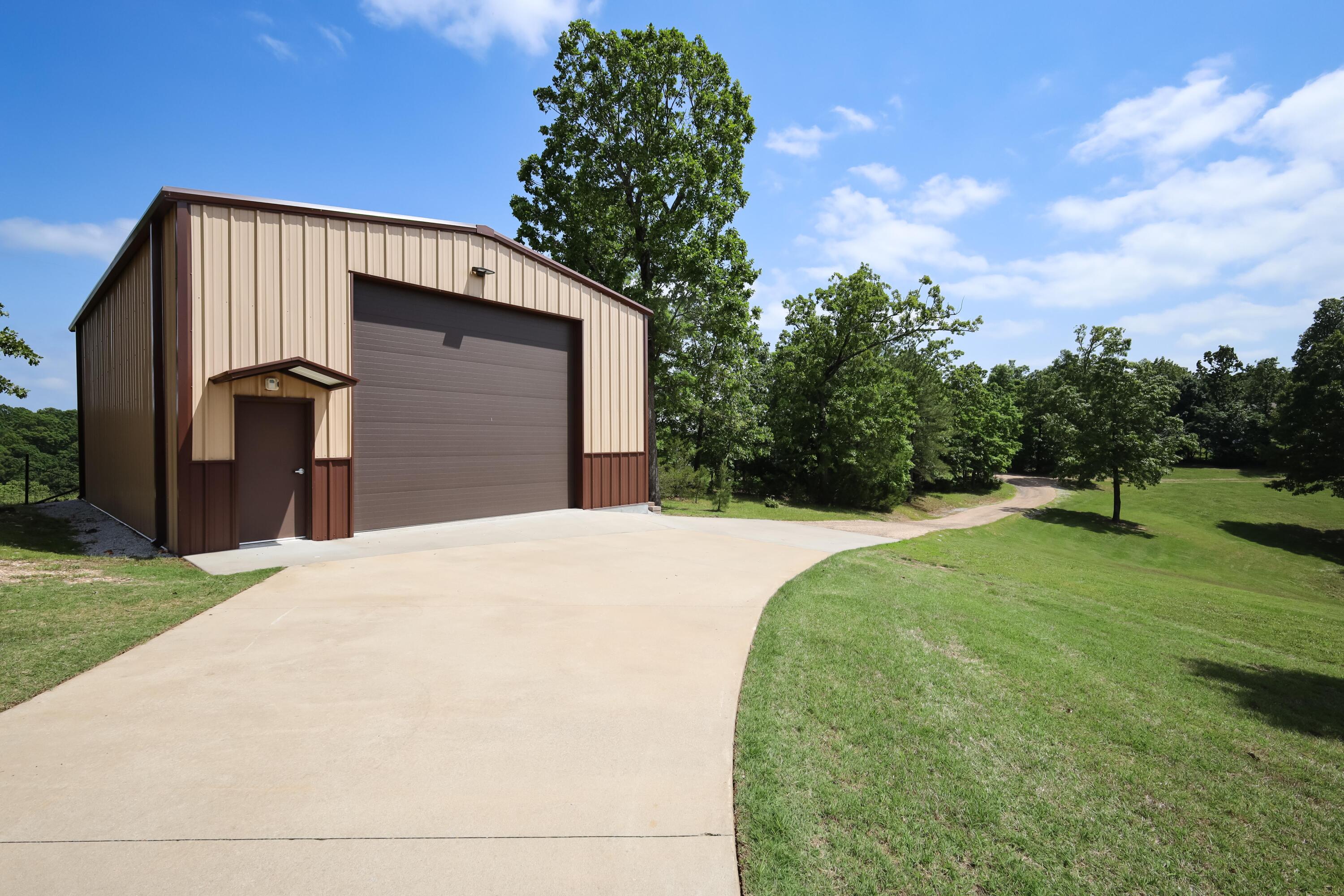 1575 Woodhaven Drive Property Photo 45