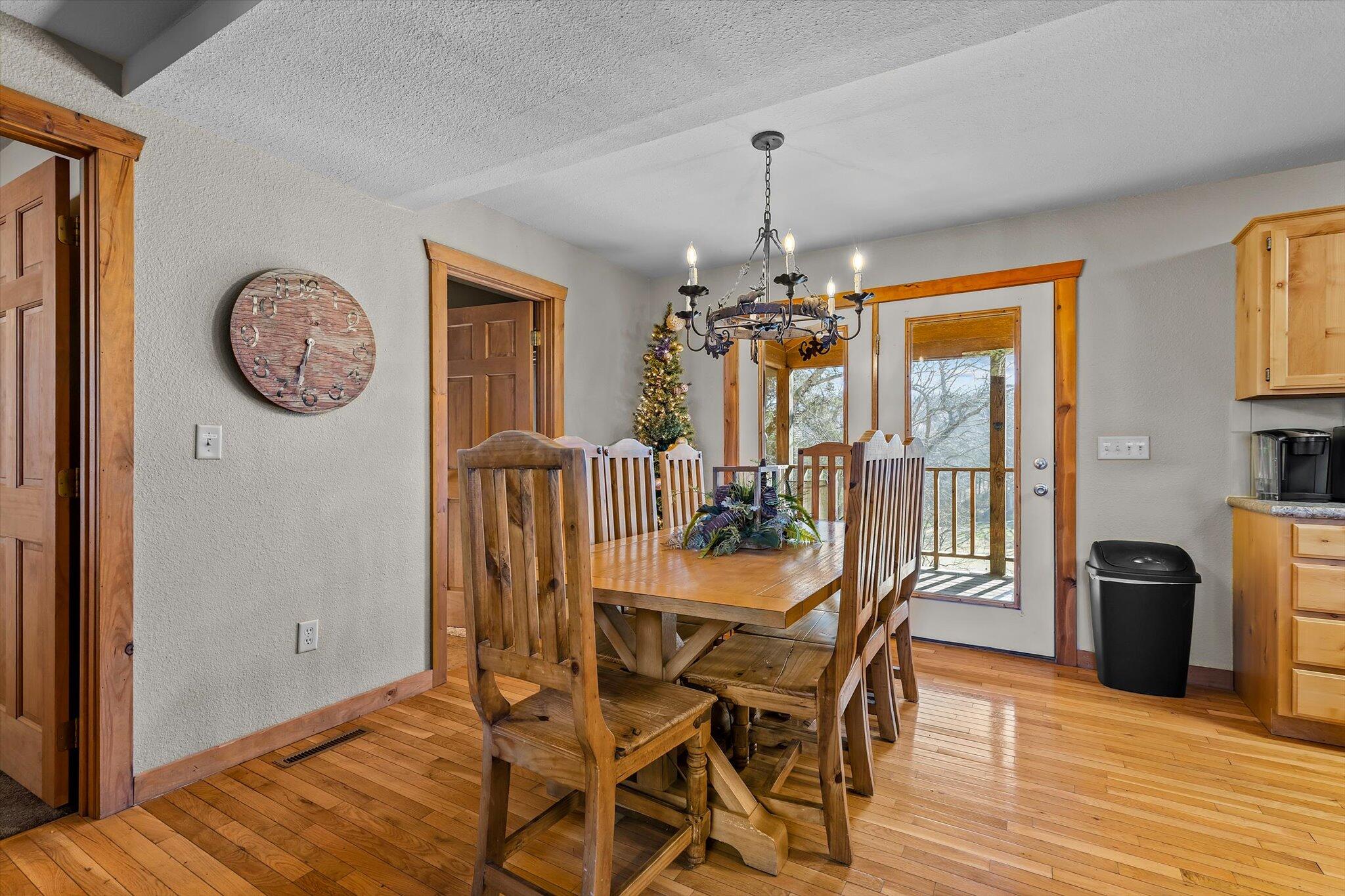 60 Mayberry Circle Property Photo 8