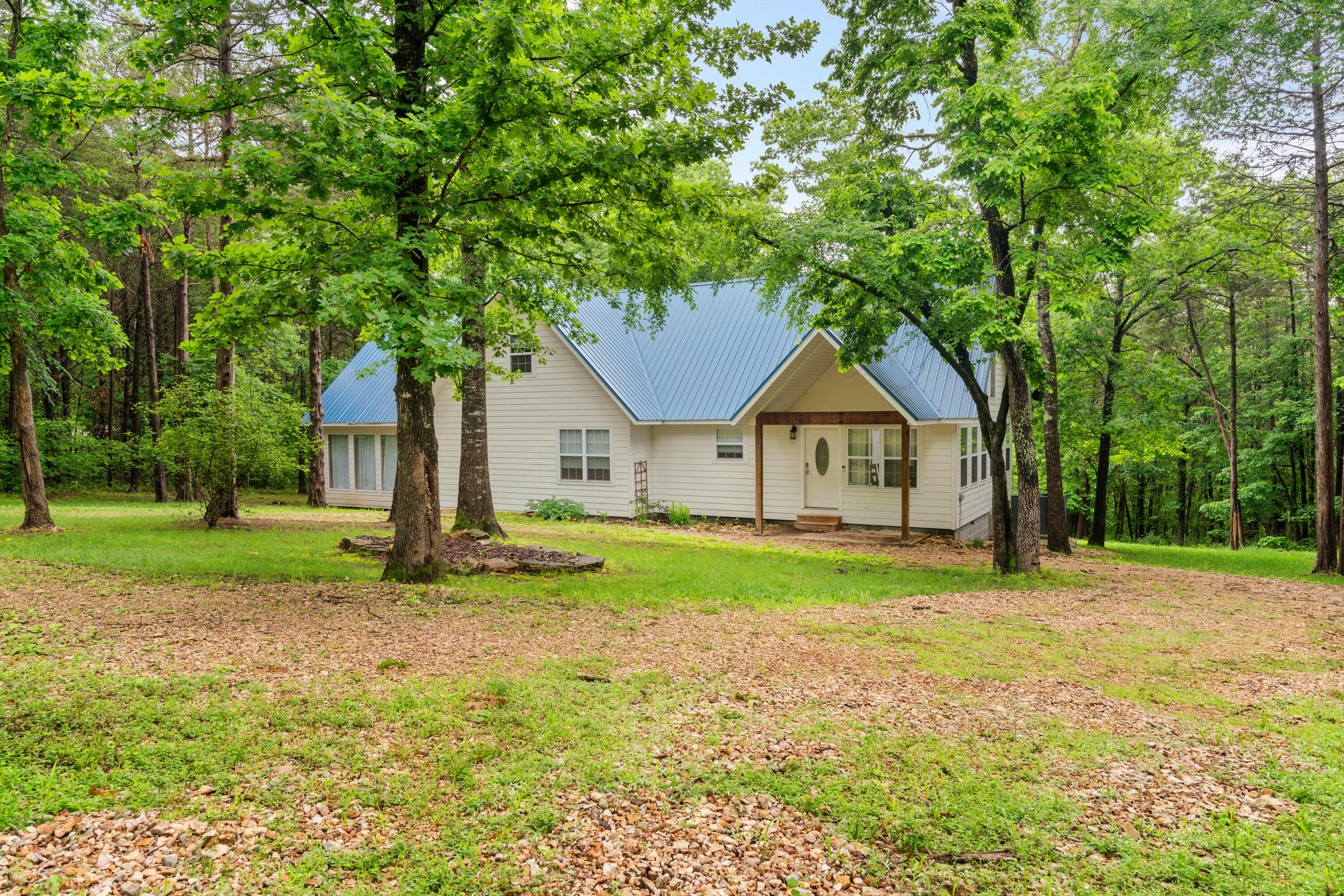 22194 Air Park Drive Property Photo 5