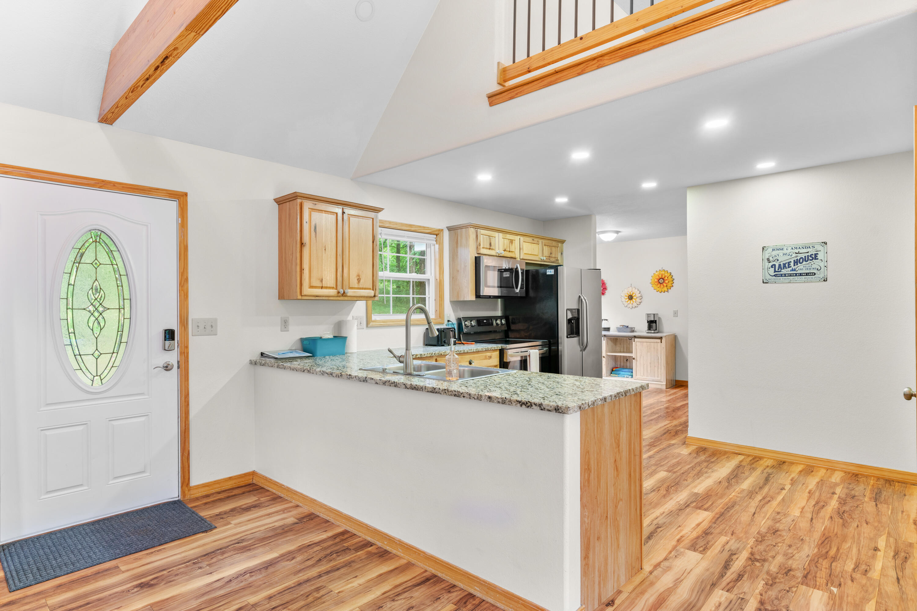 22194 Air Park Drive Property Photo 8