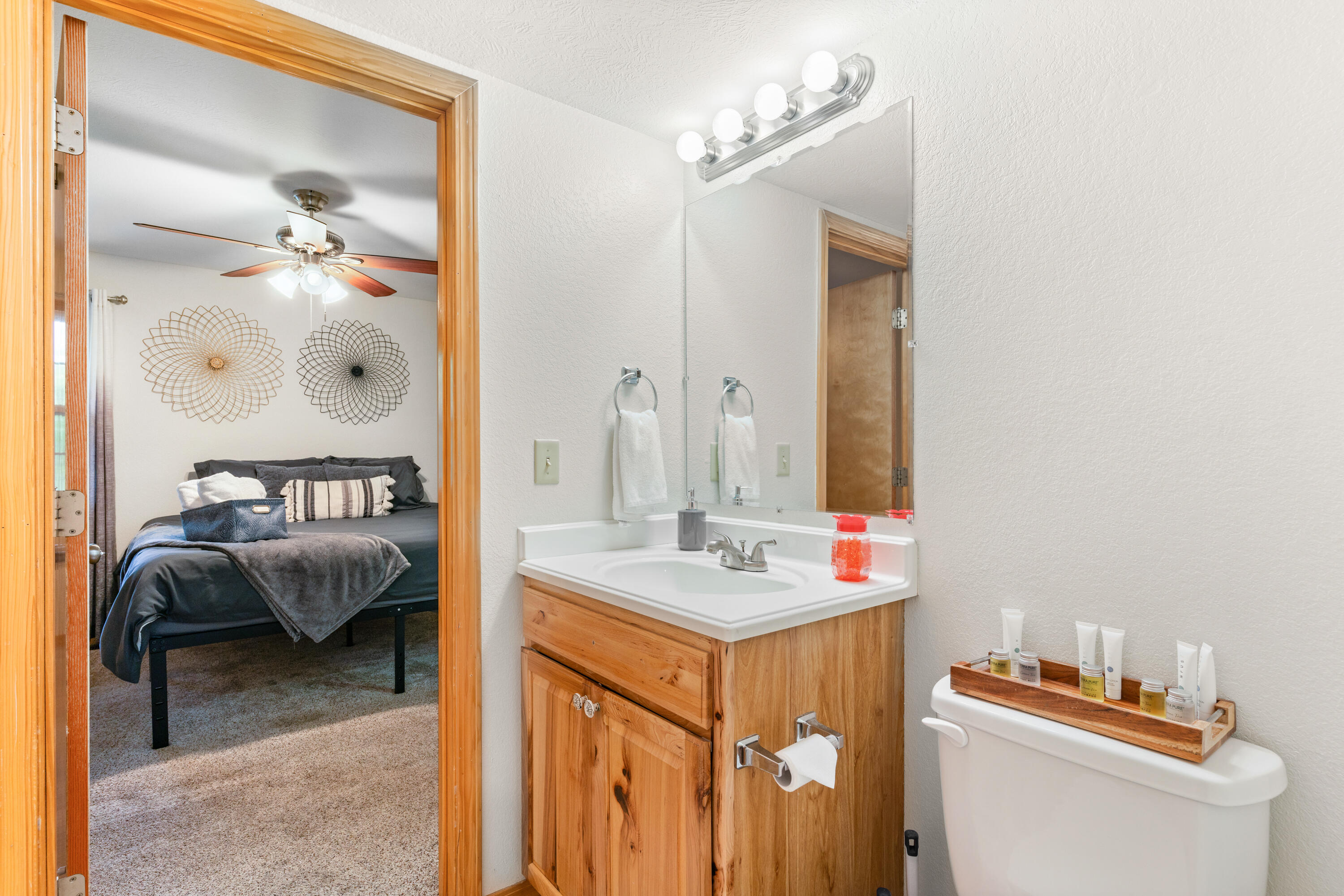 22194 Air Park Drive Property Photo 25