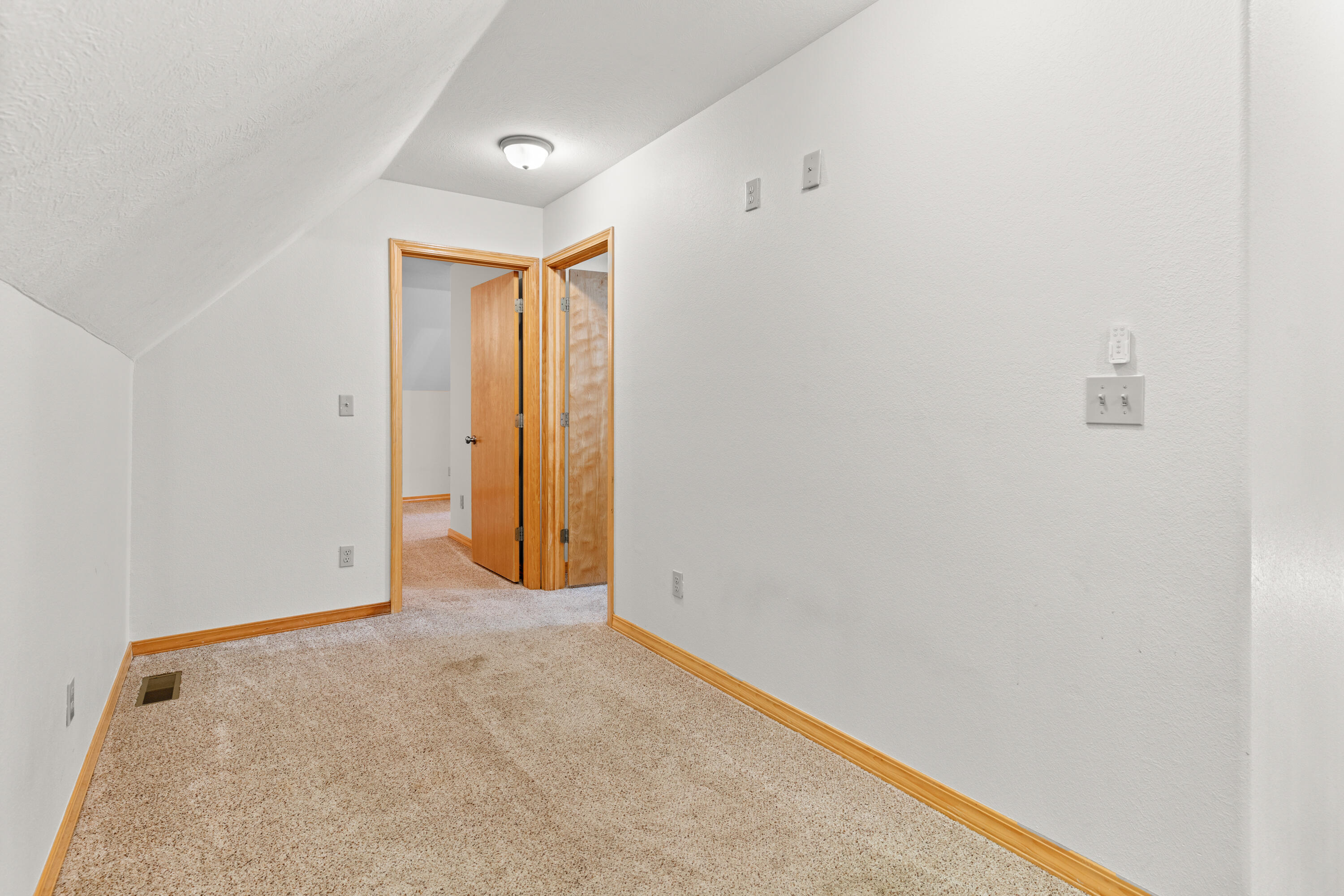 22194 Air Park Drive Property Photo 36