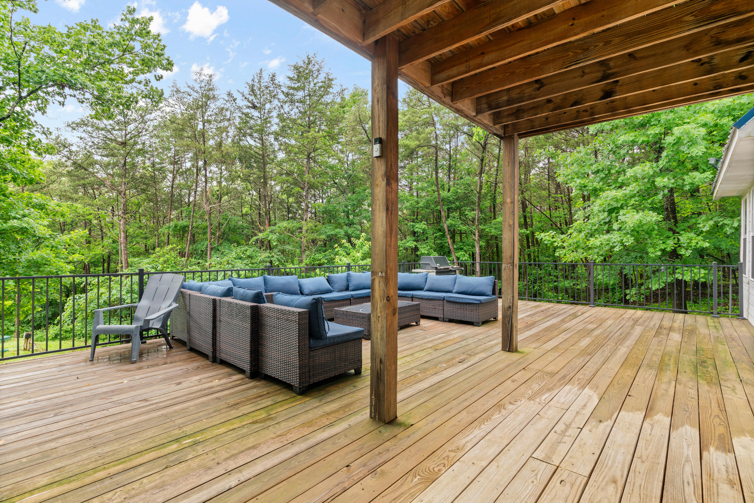 22194 Air Park Drive Property Photo 40