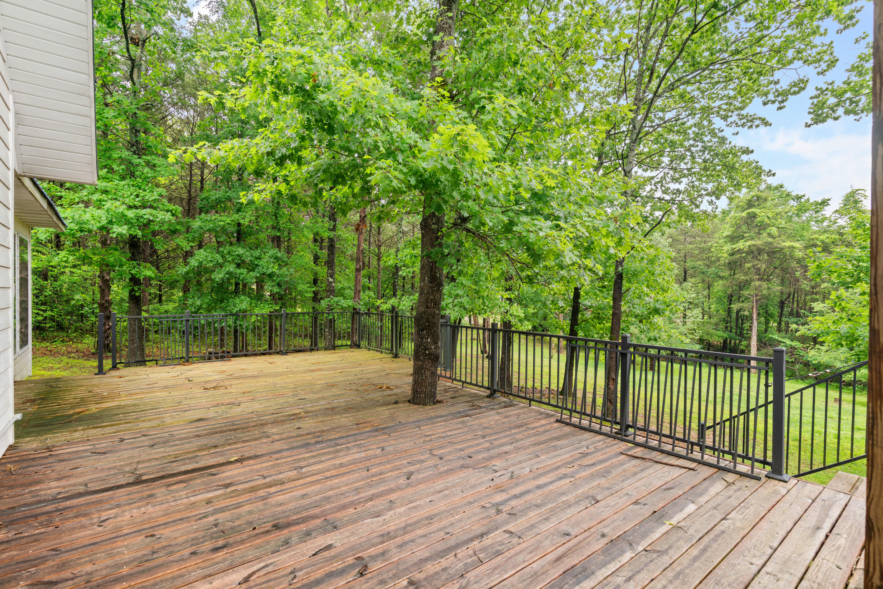 22194 Air Park Drive Property Photo 41