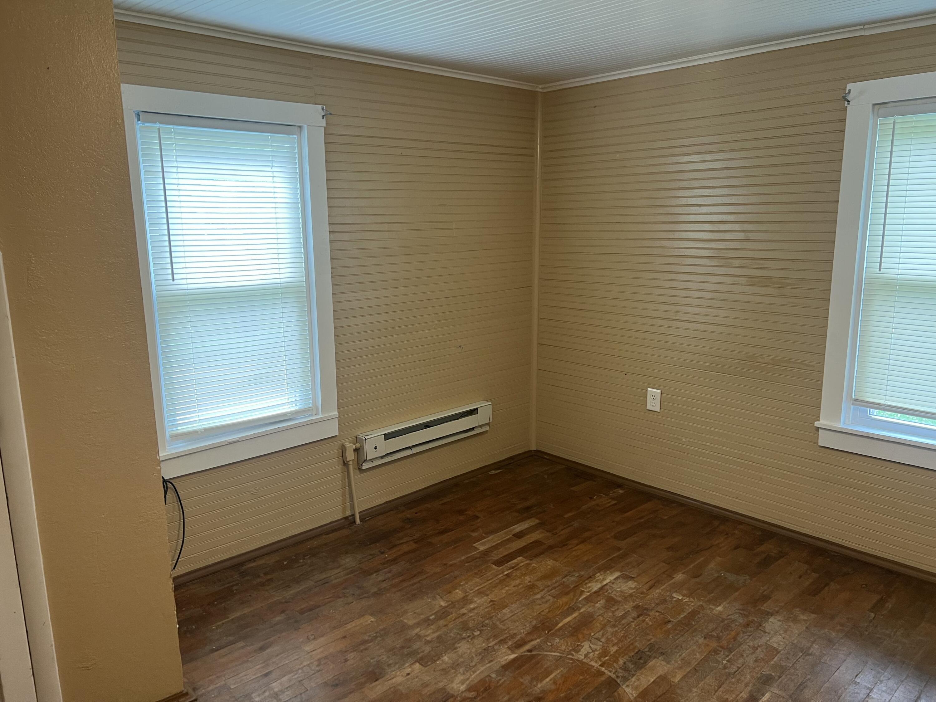 604 East Jordan Street Property Photo 5
