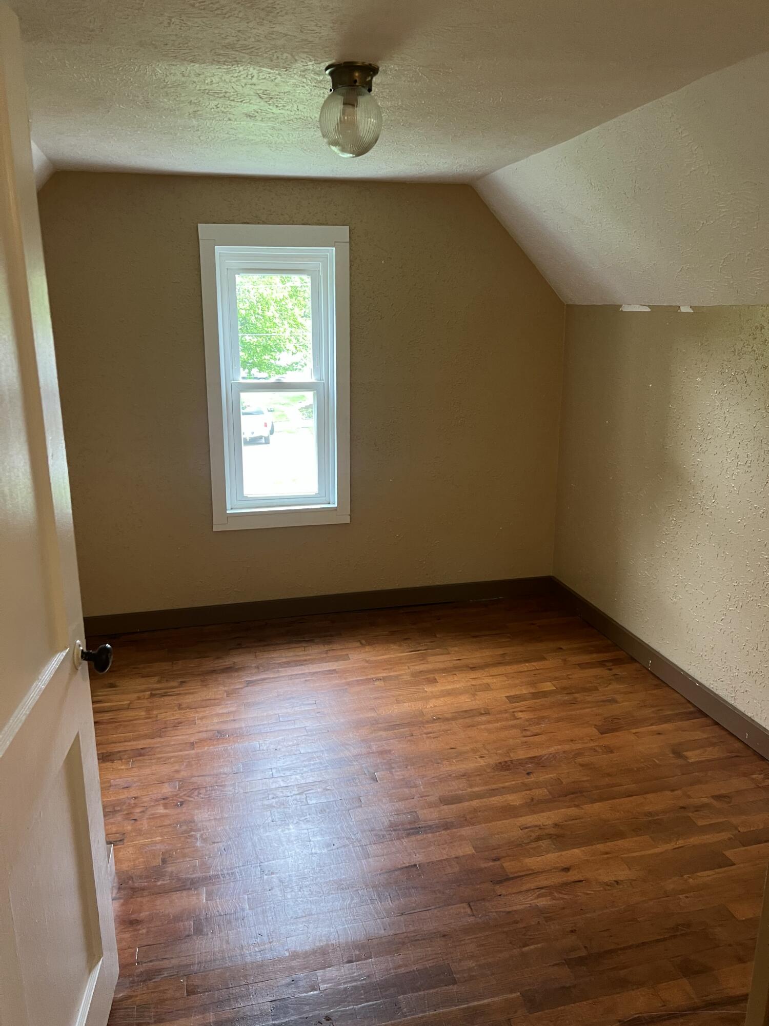 604 East Jordan Street Property Photo 10