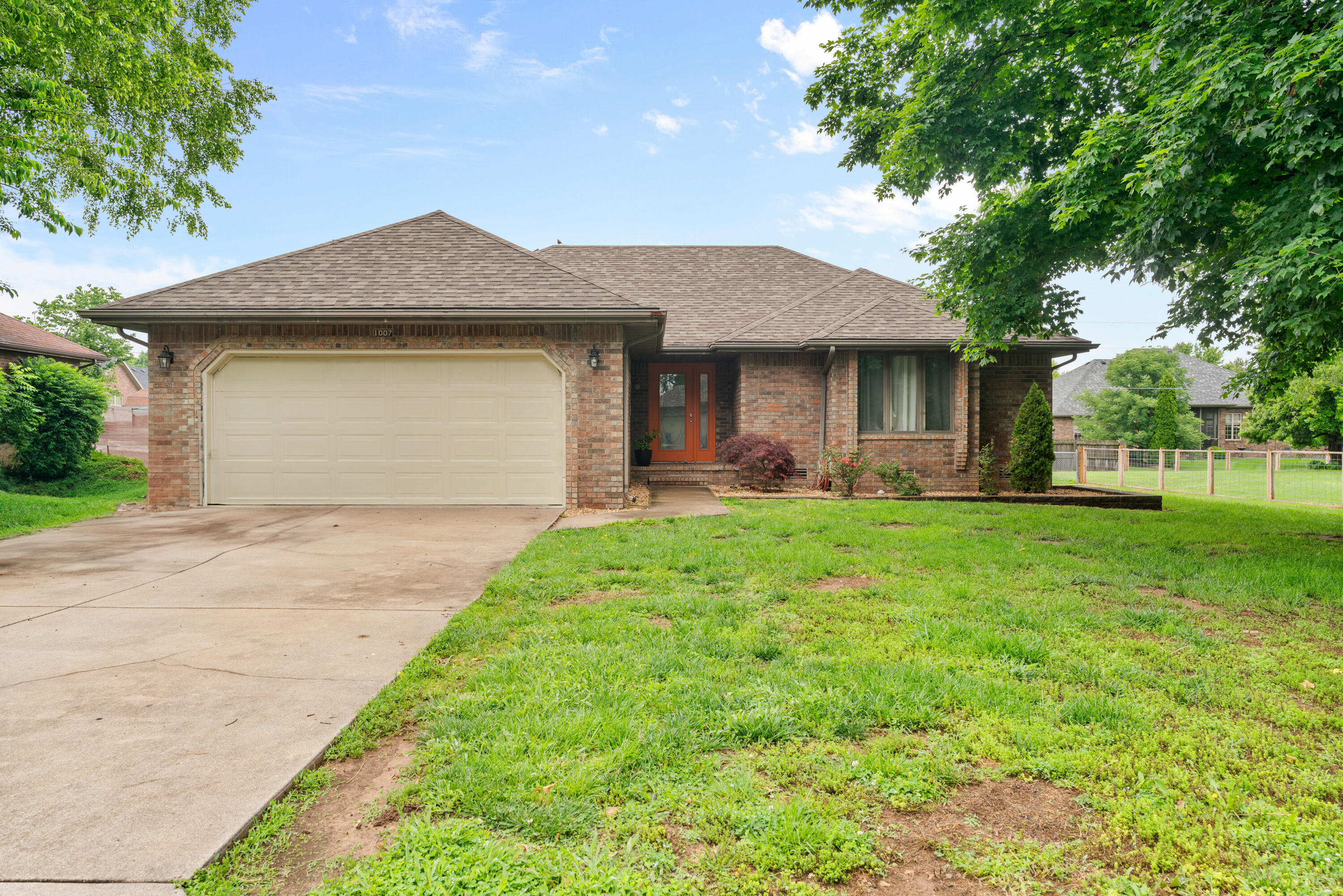 1007 Bryce Lane Property Photo 1