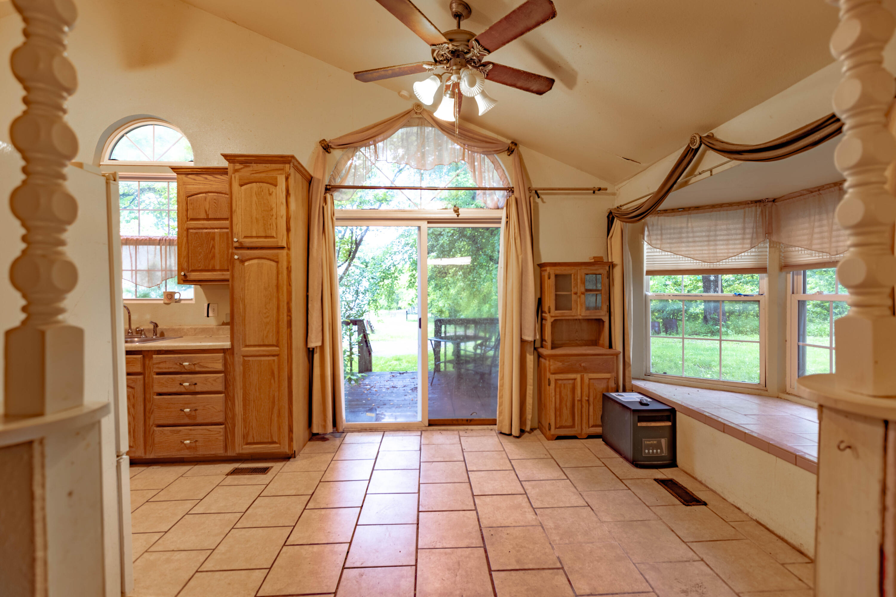 9815 County Road 2780 Property Photo 11