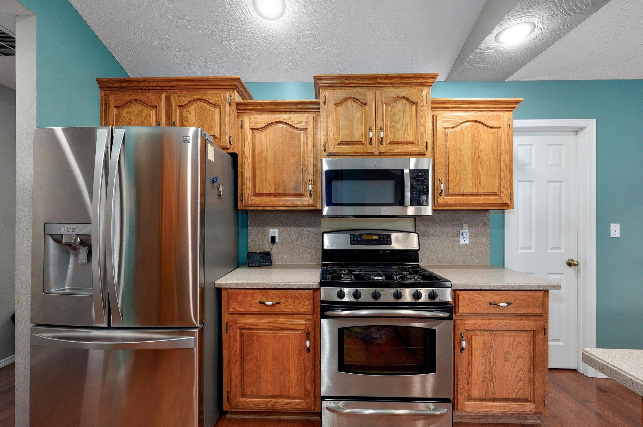 382 South Yellowwood Drive Property Photo 12