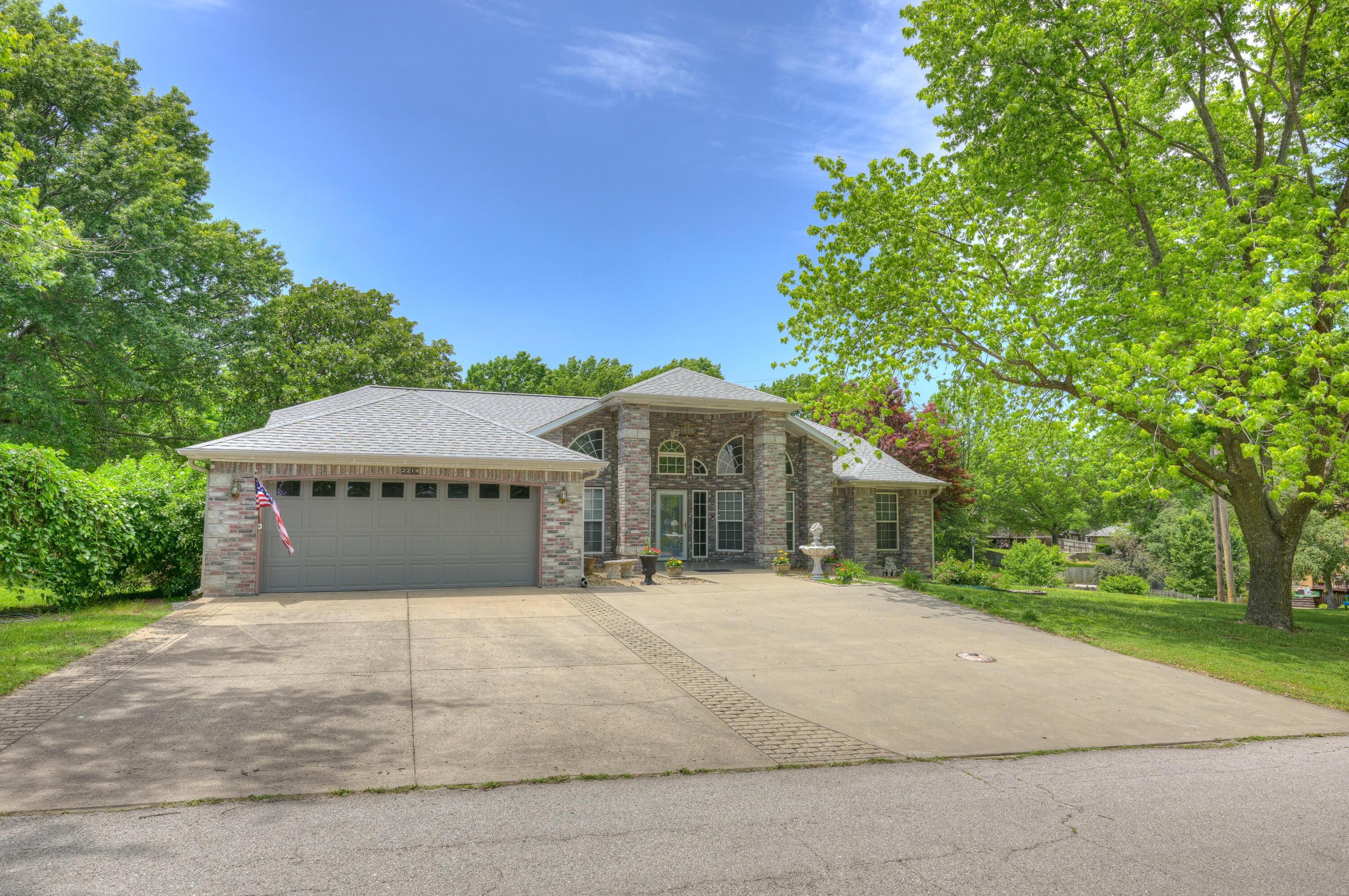 2214 Varney Property Photo 2