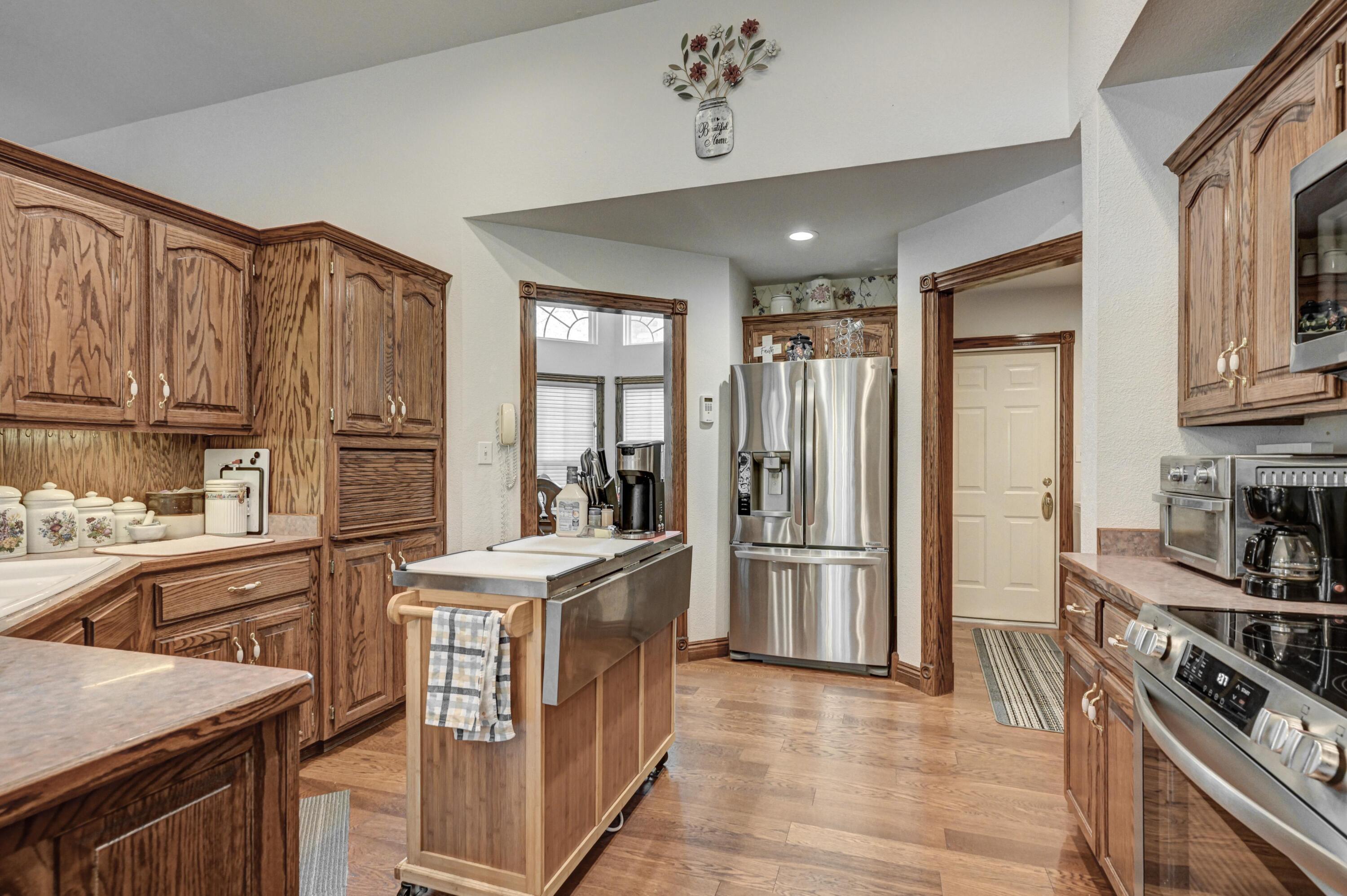 2214 Varney Property Photo 19
