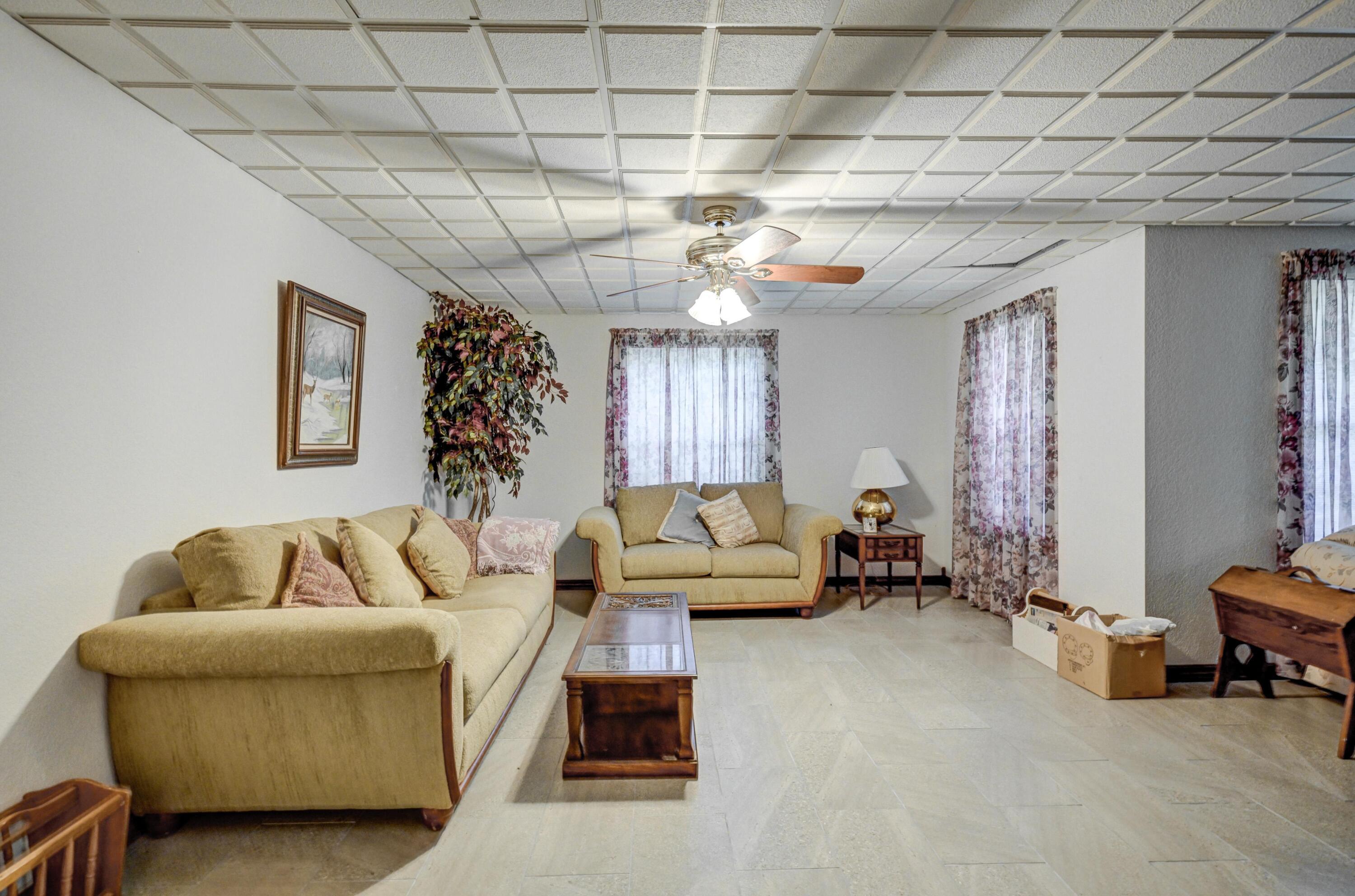 2214 Varney Property Photo 40
