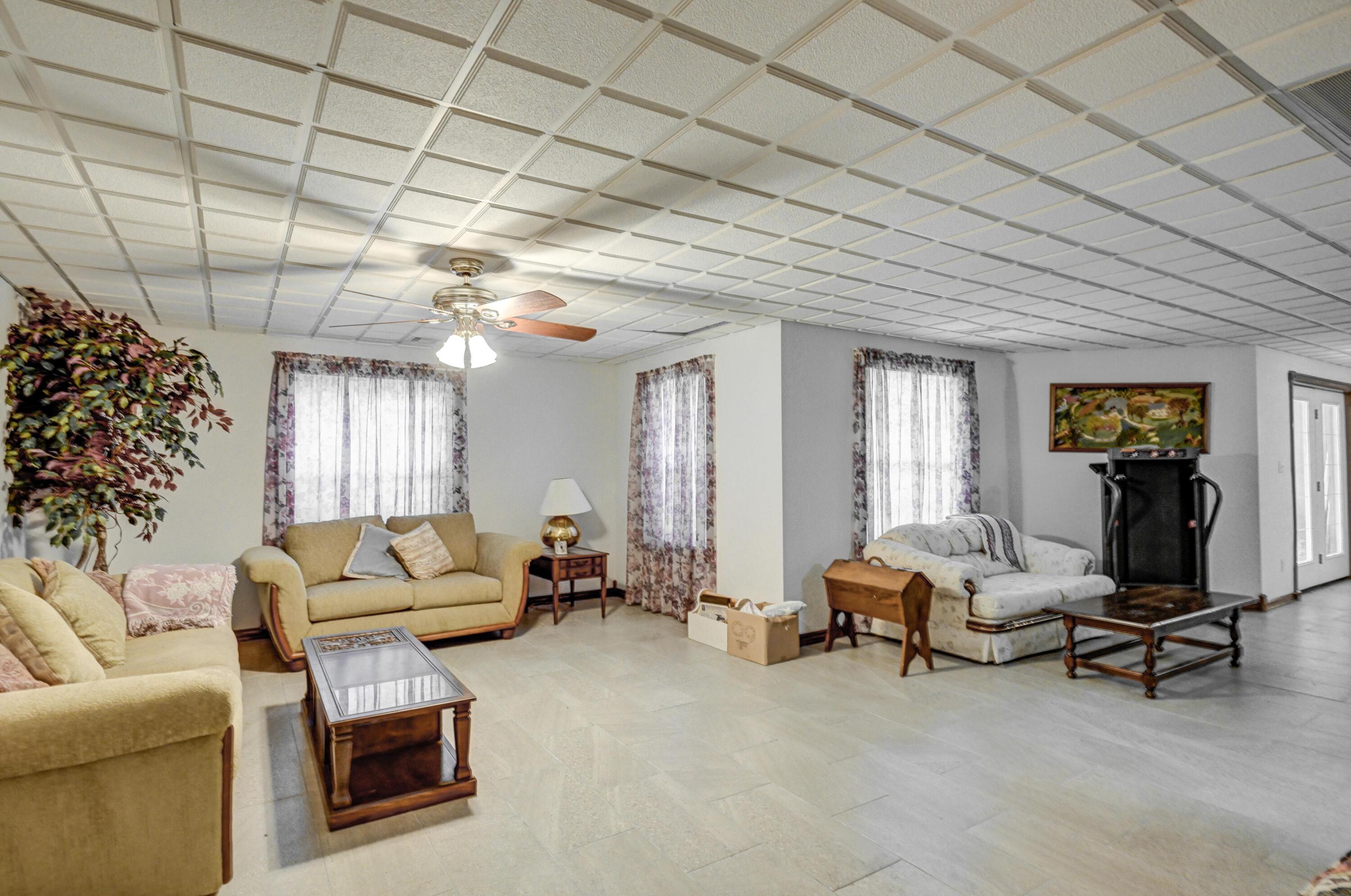 2214 Varney Property Photo 42