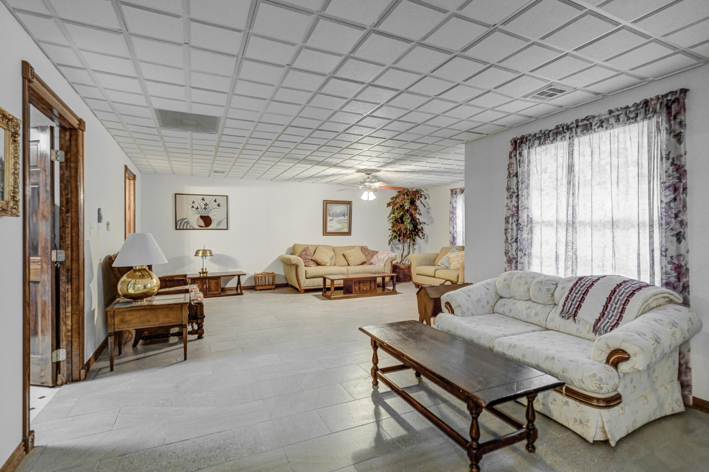 2214 Varney Property Photo 44