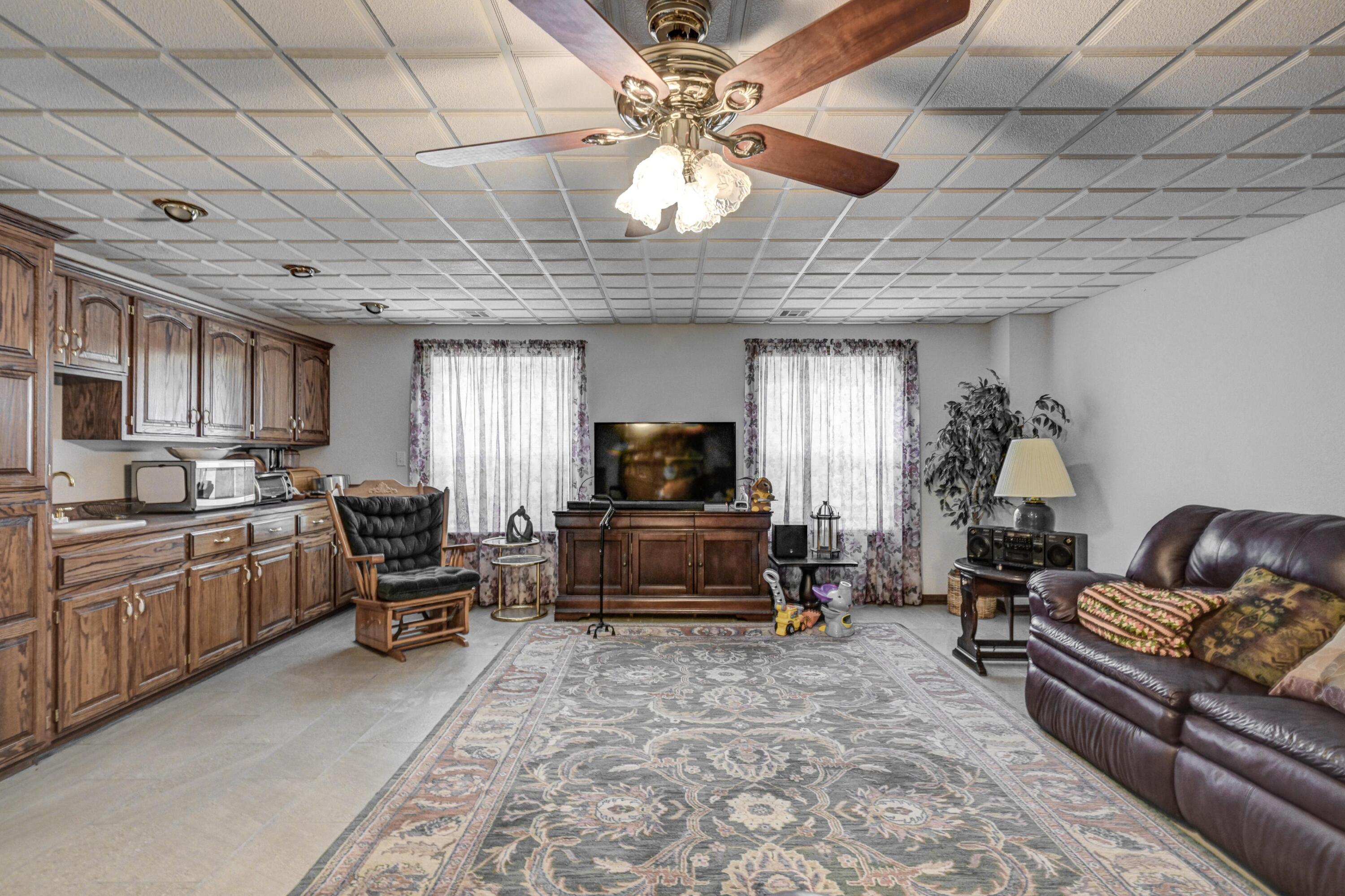2214 Varney Property Photo 51
