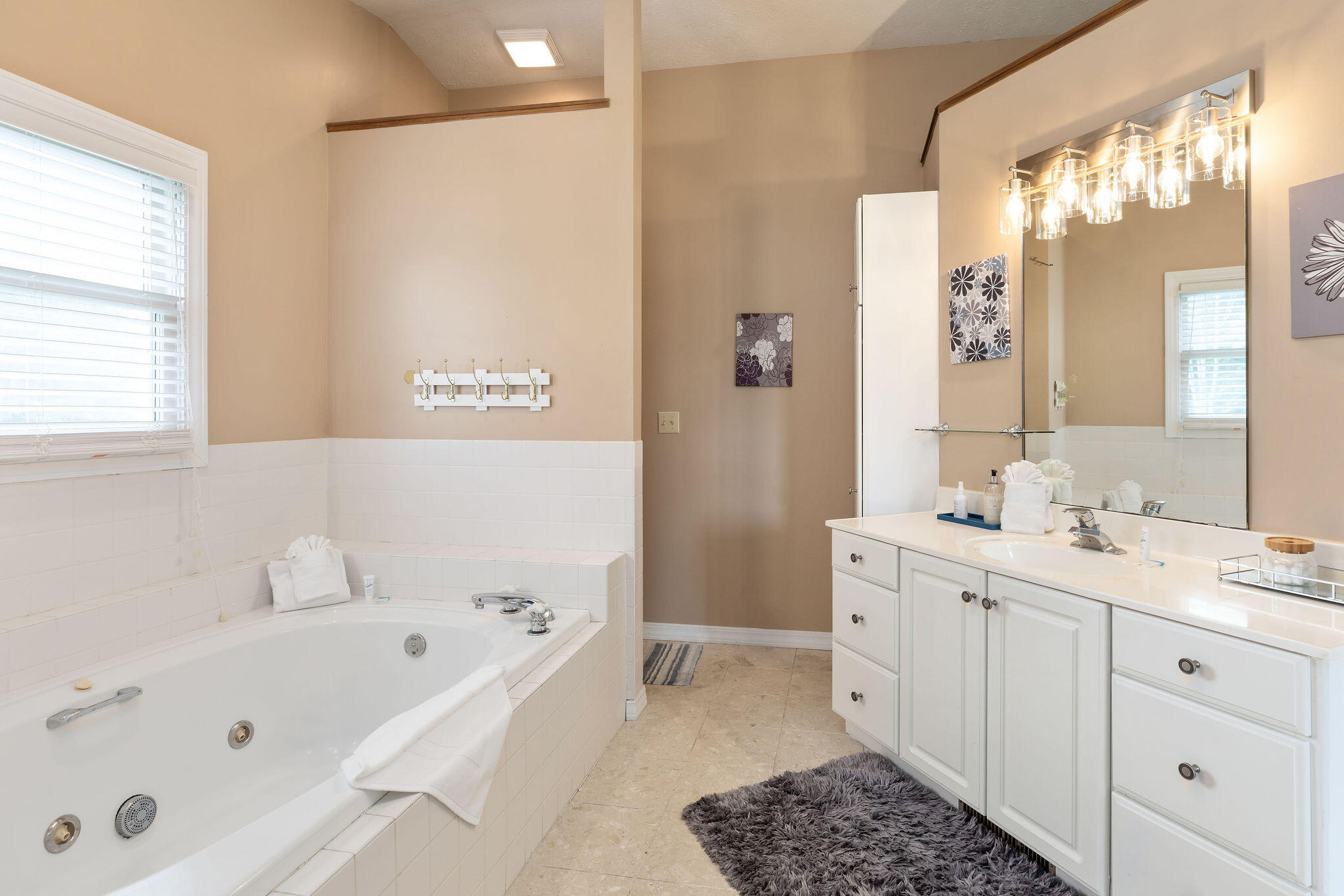 1394 Bee Creek Road Property Photo 17