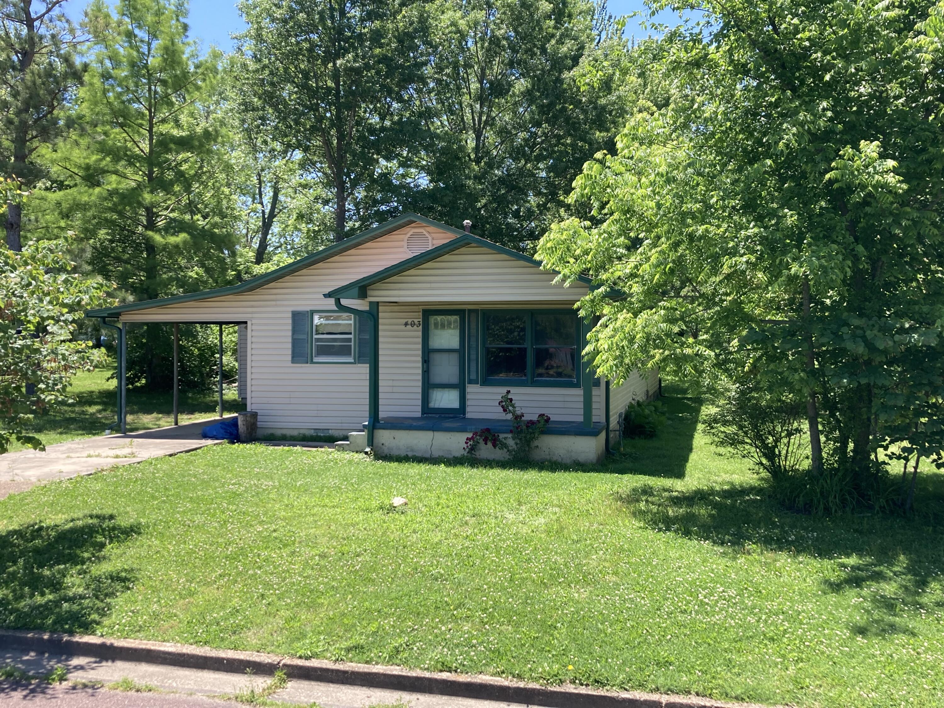 403 South West Street Property Photo 1