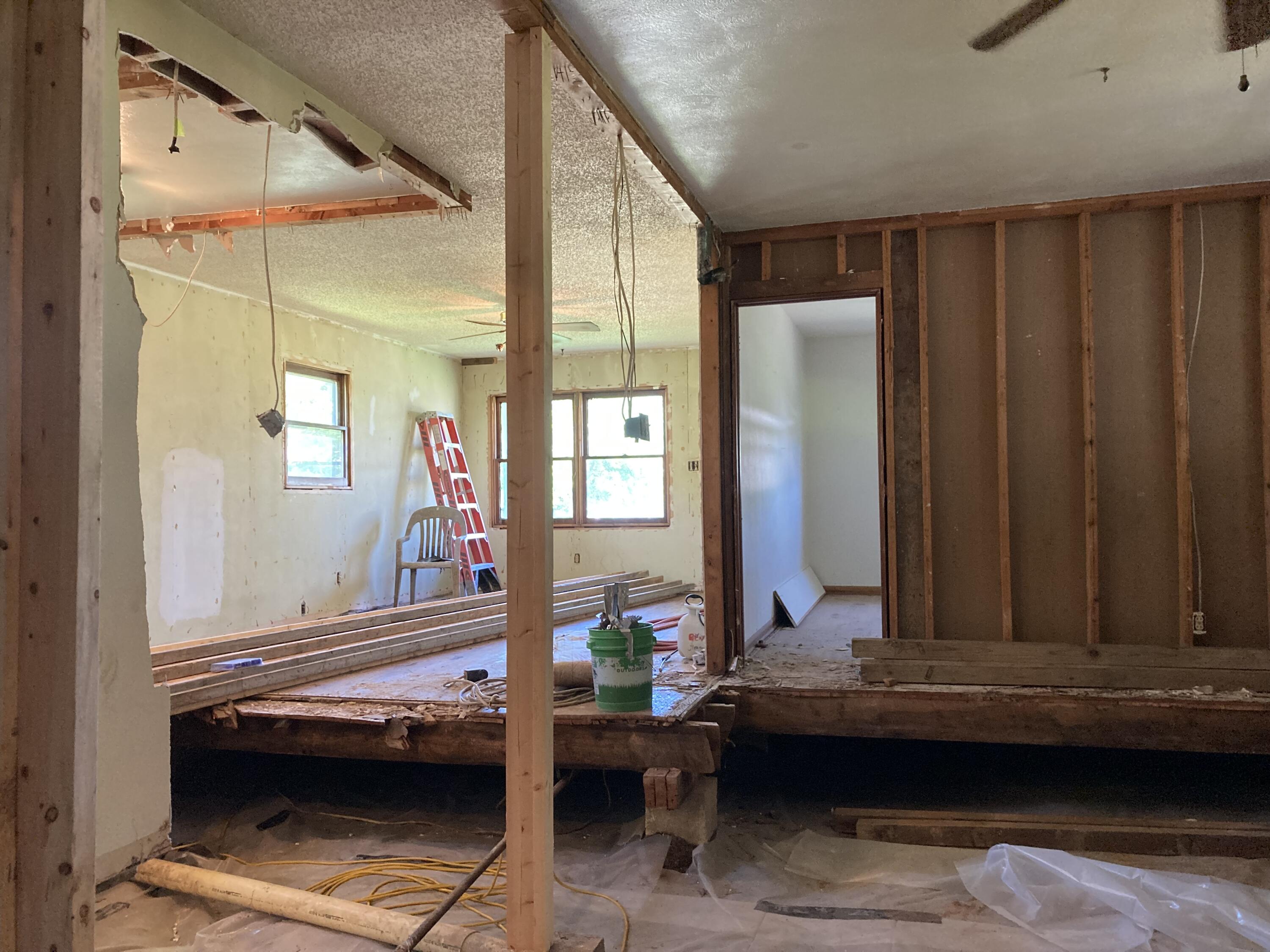 403 South West Street Property Photo 13
