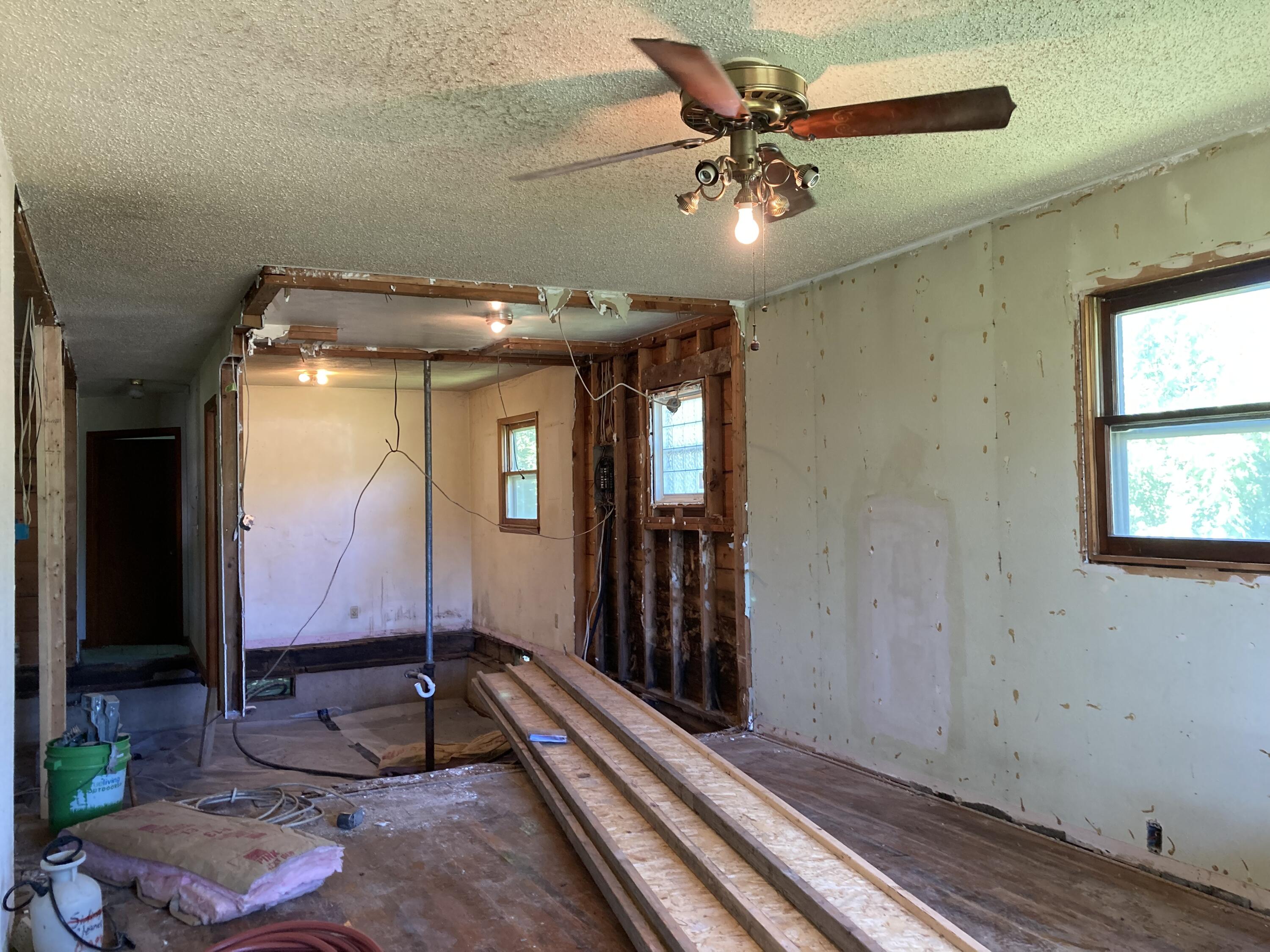 403 South West Street Property Photo 25